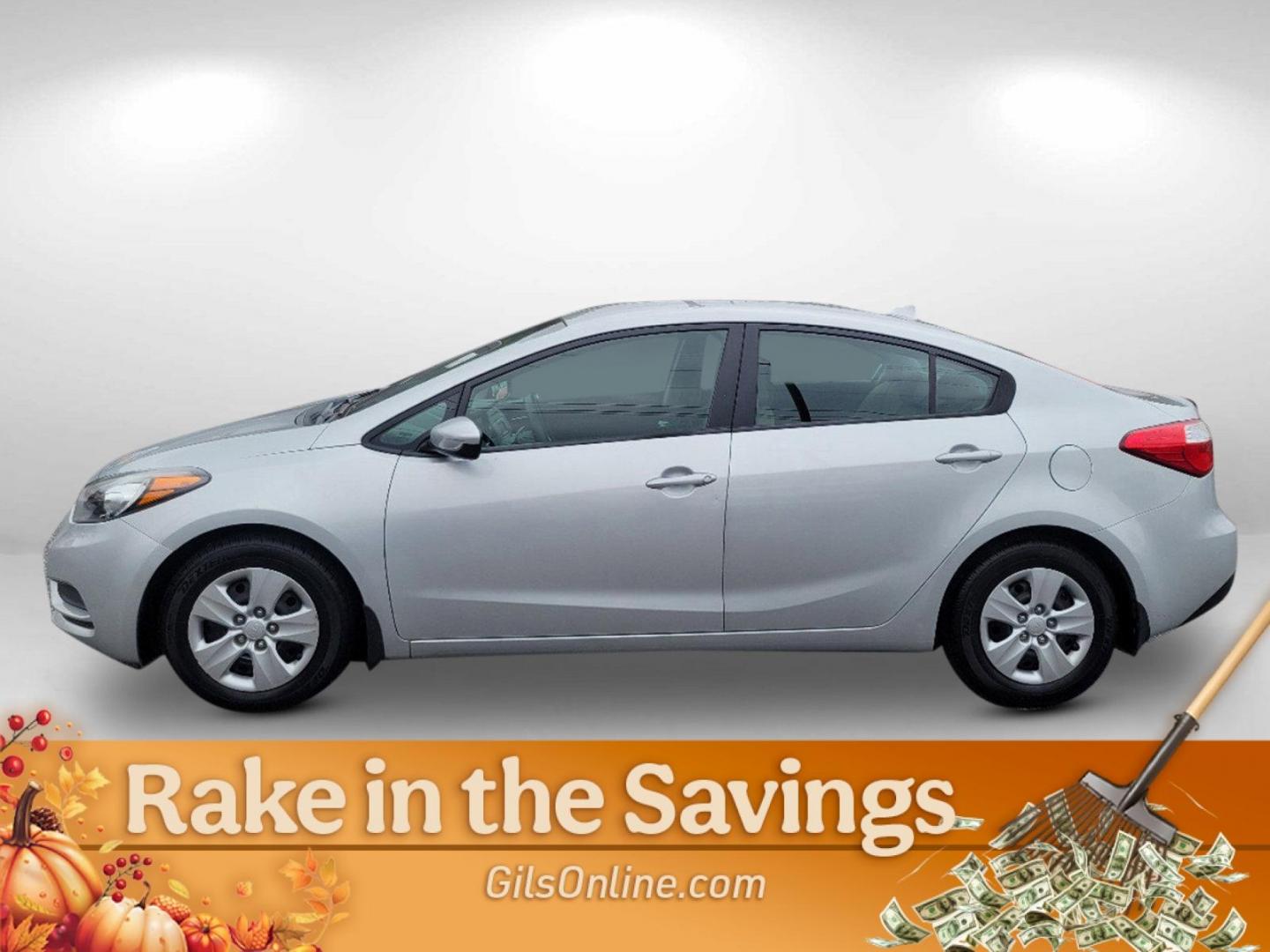 2016 Silky Silver /Gray Kia Forte LX (KNAFK4A65G5) with an Regular Unleaded I-4 1.8 L/110 engine, 6-Speed Automatic w/OD transmission, located at 3959 U.S. 80 W, Phenix City, AL, 36870, (334) 297-4885, 32.469296, -85.135185 - 2016 Kia Forte LX - Photo#7