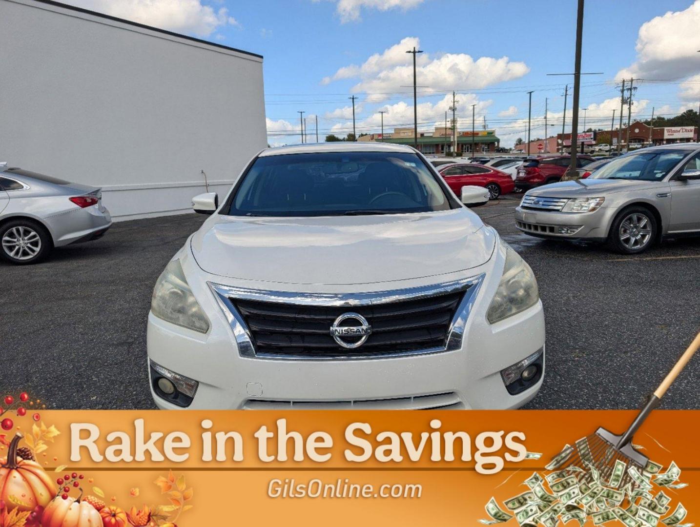 2014 /Charcoal Nissan Altima 2.5 SL (1N4AL3AP6EC) with an Regular Unleaded I-4 2.5 L/152 engine, 1-Speed CVT w/OD transmission, located at 3959 U.S. 80 W, Phenix City, AL, 36870, (334) 297-4885, 32.469296, -85.135185 - 2014 Nissan Altima 2.5 SL - Photo#2