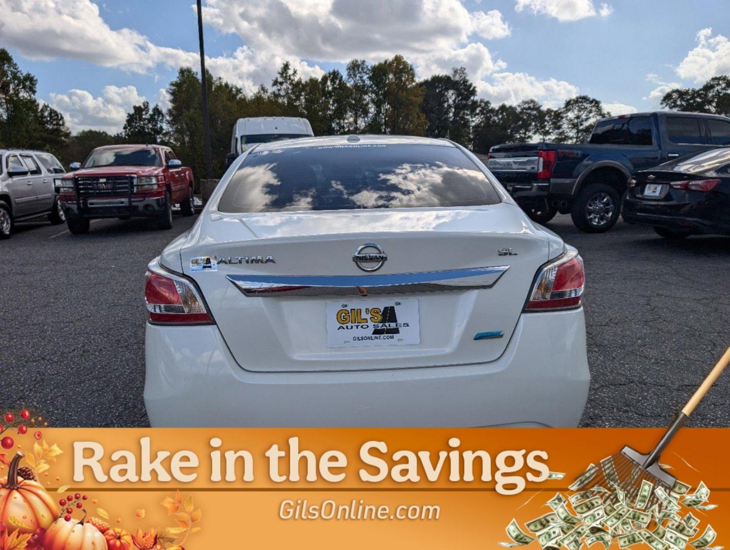 2014 /Charcoal Nissan Altima 2.5 SL (1N4AL3AP6EC) with an Regular Unleaded I-4 2.5 L/152 engine, 1-Speed CVT w/OD transmission, located at 3959 U.S. 80 W, Phenix City, AL, 36870, (334) 297-4885, 32.469296, -85.135185 - 2014 Nissan Altima 2.5 SL - Photo#10