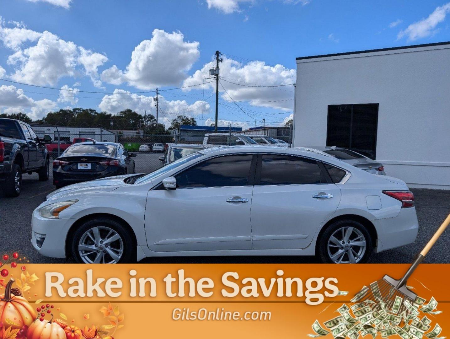 2014 /Charcoal Nissan Altima 2.5 SL (1N4AL3AP6EC) with an Regular Unleaded I-4 2.5 L/152 engine, 1-Speed CVT w/OD transmission, located at 3959 U.S. 80 W, Phenix City, AL, 36870, (334) 297-4885, 32.469296, -85.135185 - 2014 Nissan Altima 2.5 SL - Photo#14