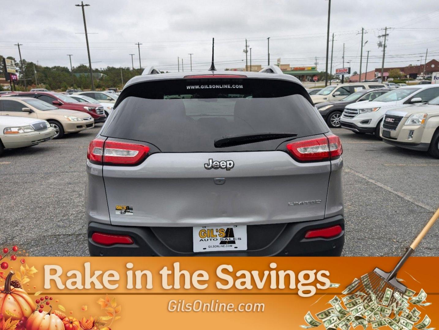 2014 /Black Jeep Cherokee Limited (1C4PJLDSXEW) with an Regular Unleaded V-6 3.2 L/198 engine, 9-Speed Automatic w/OD transmission, located at 3959 U.S. 80 W, Phenix City, AL, 36870, (334) 297-4885, 32.469296, -85.135185 - 2014 Jeep Cherokee Limited - Photo#5