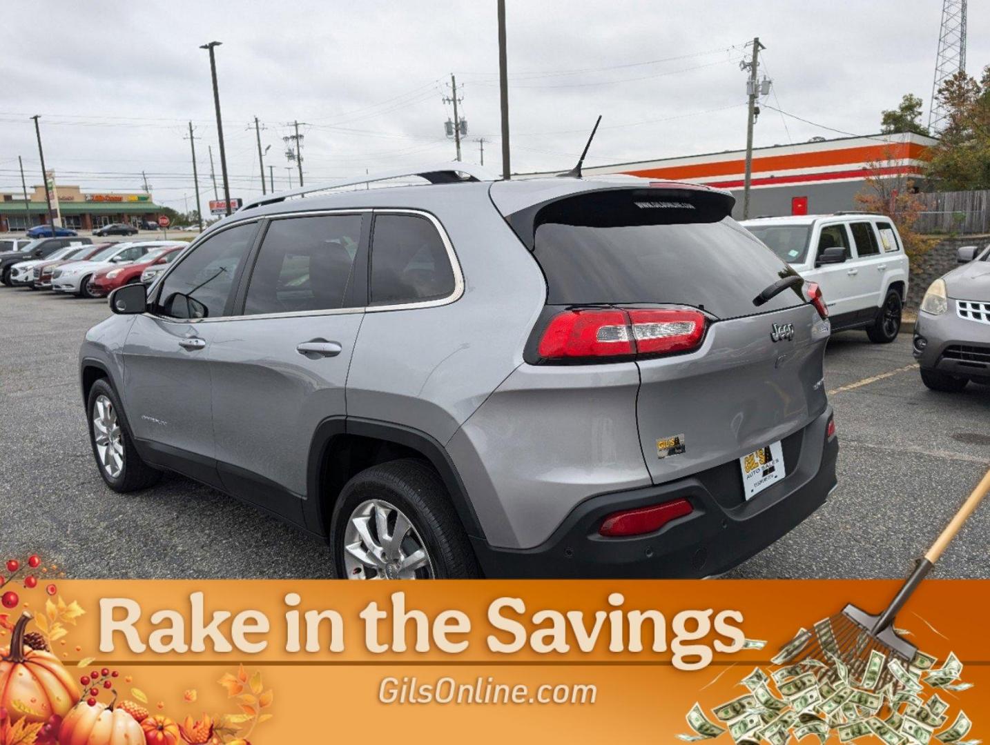 2014 /Black Jeep Cherokee Limited (1C4PJLDSXEW) with an Regular Unleaded V-6 3.2 L/198 engine, 9-Speed Automatic w/OD transmission, located at 3959 U.S. 80 W, Phenix City, AL, 36870, (334) 297-4885, 32.469296, -85.135185 - 2014 Jeep Cherokee Limited - Photo#6