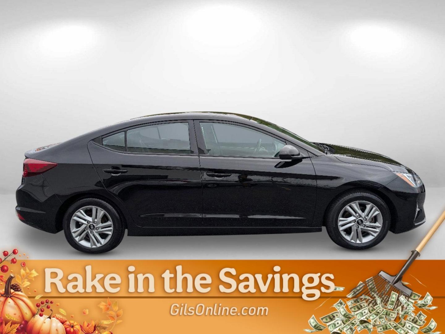 2020 /Black Hyundai Elantra SEL (5NPD84LFXLH) with an Regular Unleaded I-4 2.0 L/122 engine, 1-Speed CVT w/OD transmission, located at 3959 U.S. 80 W, Phenix City, AL, 36870, (334) 297-4885, 32.469296, -85.135185 - 2020 Hyundai Elantra SEL - Photo#3