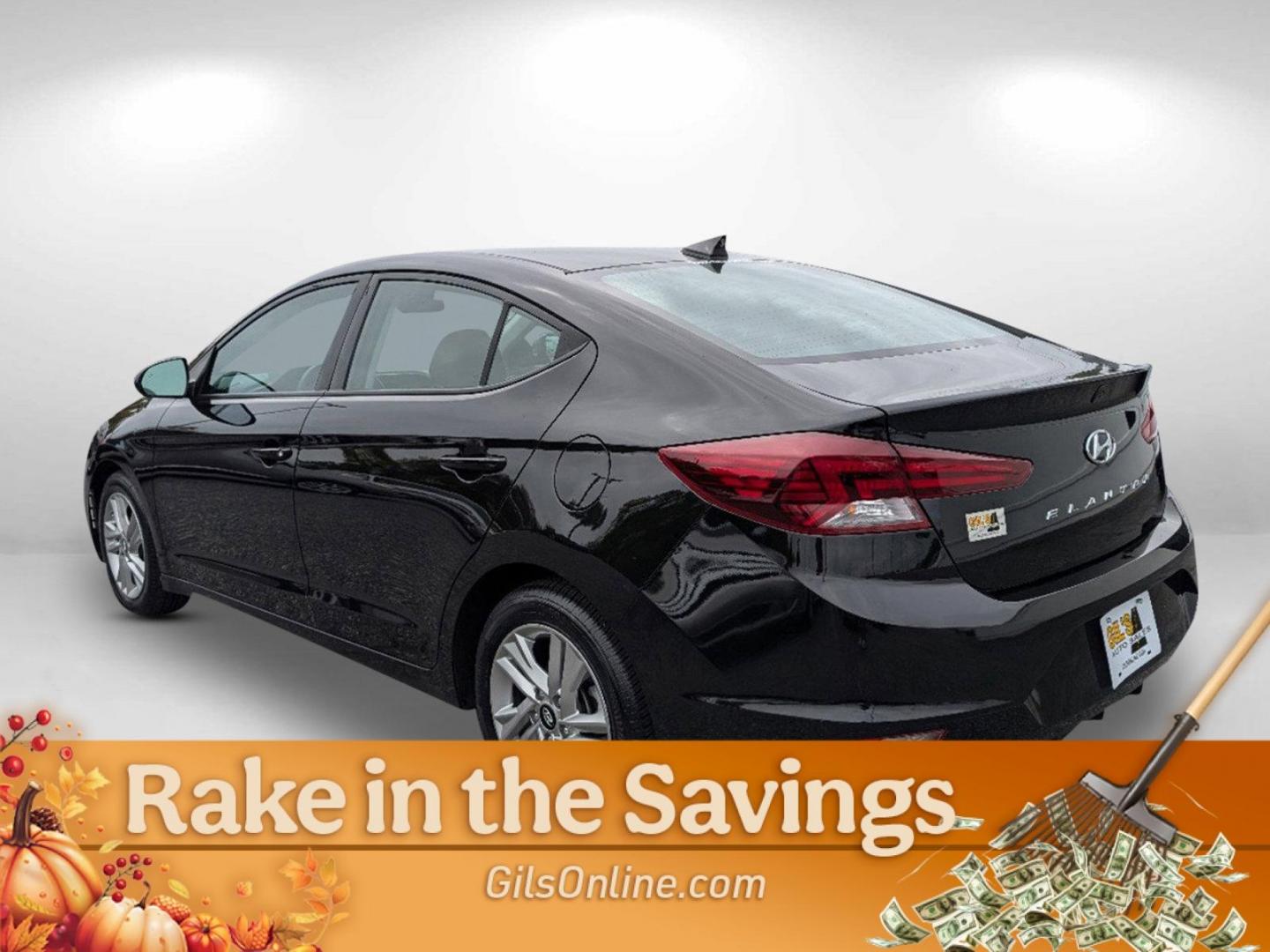 2020 /Black Hyundai Elantra SEL (5NPD84LFXLH) with an Regular Unleaded I-4 2.0 L/122 engine, 1-Speed CVT w/OD transmission, located at 3959 U.S. 80 W, Phenix City, AL, 36870, (334) 297-4885, 32.469296, -85.135185 - 2020 Hyundai Elantra SEL - Photo#6