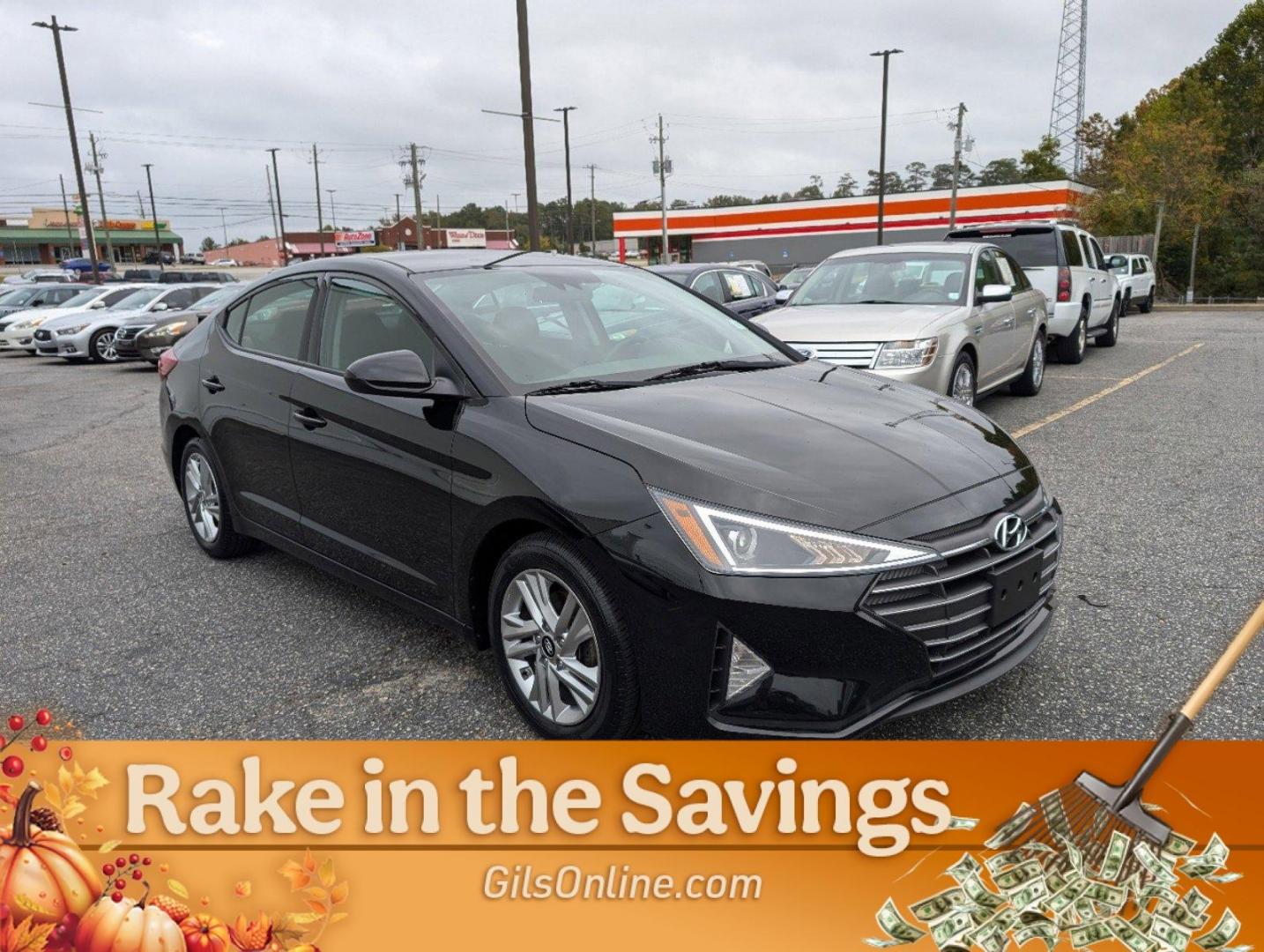 2020 /Black Hyundai Elantra SEL (5NPD84LFXLH) with an Regular Unleaded I-4 2.0 L/122 engine, 1-Speed CVT w/OD transmission, located at 3959 U.S. 80 W, Phenix City, AL, 36870, (334) 297-4885, 32.469296, -85.135185 - 2020 Hyundai Elantra SEL - Photo#2