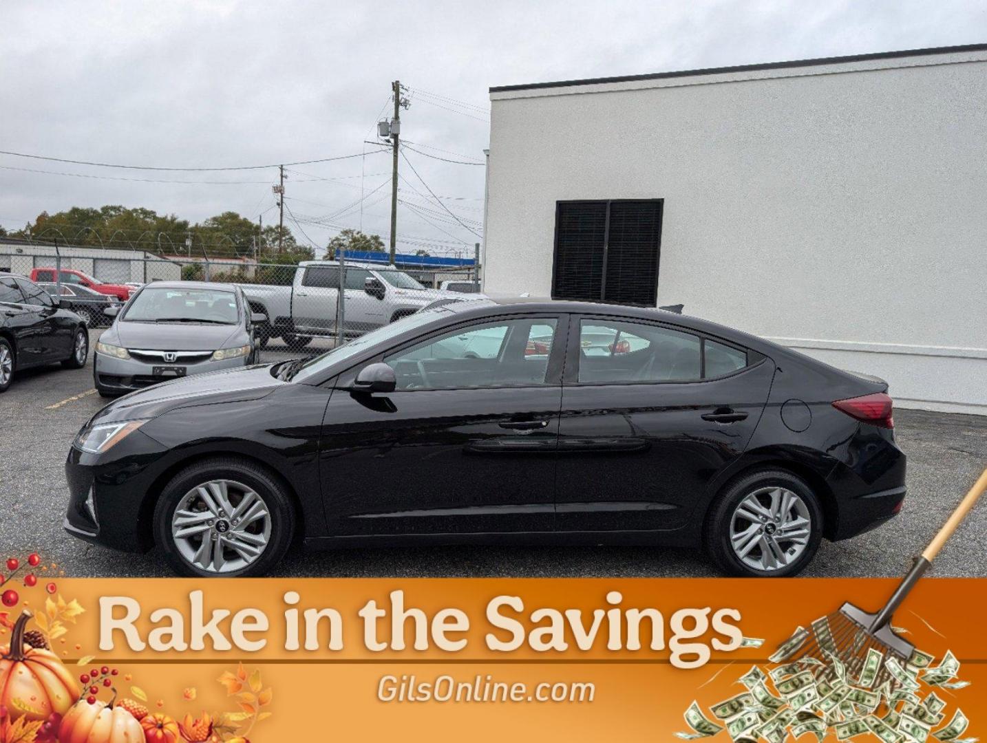 2020 /Black Hyundai Elantra SEL (5NPD84LFXLH) with an Regular Unleaded I-4 2.0 L/122 engine, 1-Speed CVT w/OD transmission, located at 3959 U.S. 80 W, Phenix City, AL, 36870, (334) 297-4885, 32.469296, -85.135185 - 2020 Hyundai Elantra SEL - Photo#7