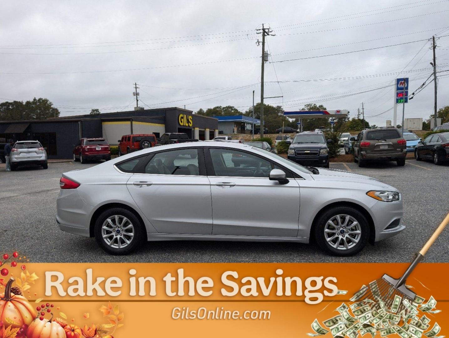 2017 Ford Fusion S (3FA6P0G73HR) with an Regular Unleaded I-4 2.5 L/152 engine, 6-Speed Automatic w/OD transmission, located at 3959 U.S. 80 W, Phenix City, AL, 36870, (334) 297-4885, 32.469296, -85.135185 - 2017 Ford Fusion S - Photo#3