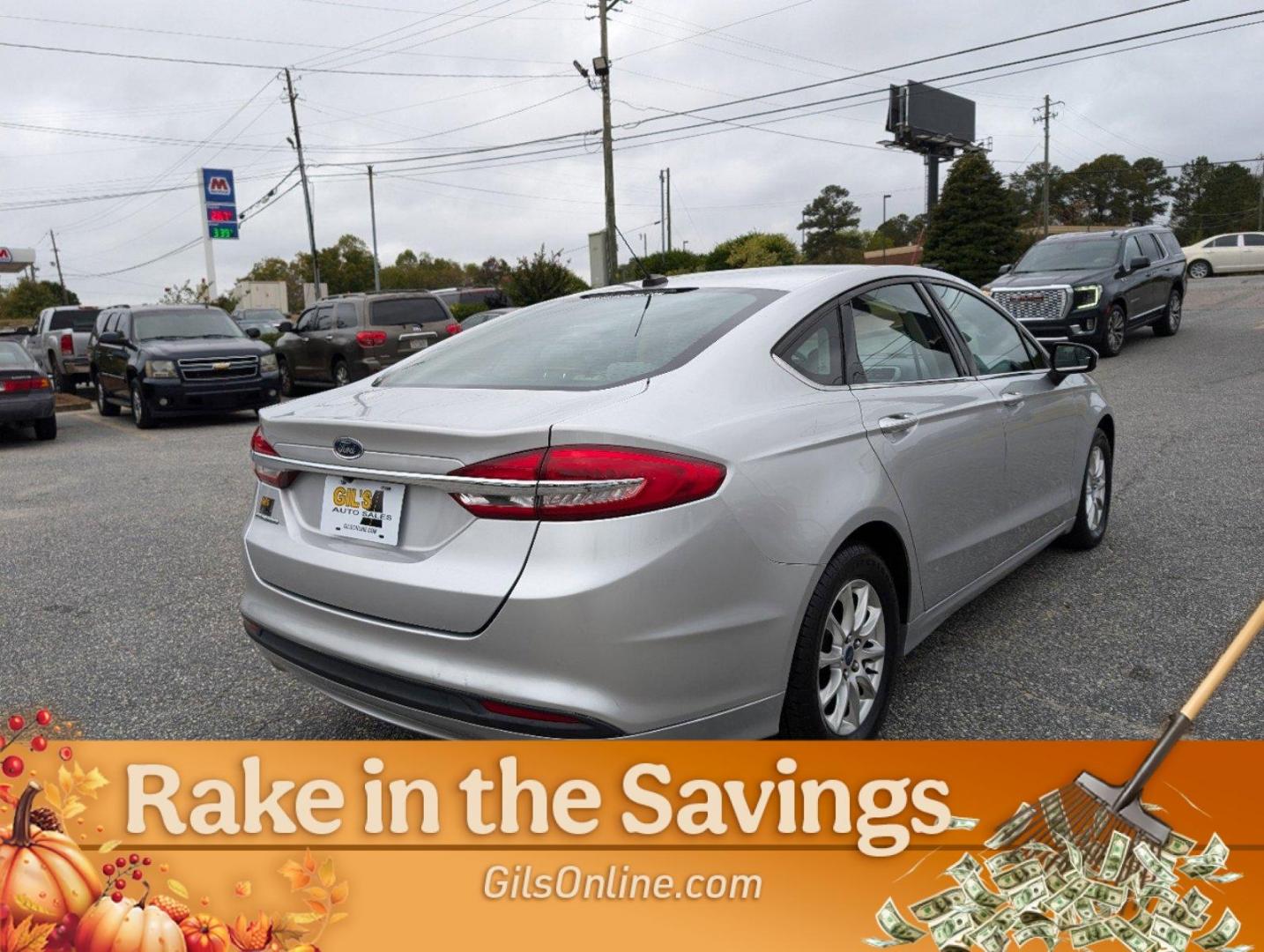 2017 Ford Fusion S (3FA6P0G73HR) with an Regular Unleaded I-4 2.5 L/152 engine, 6-Speed Automatic w/OD transmission, located at 3959 U.S. 80 W, Phenix City, AL, 36870, (334) 297-4885, 32.469296, -85.135185 - 2017 Ford Fusion S - Photo#4