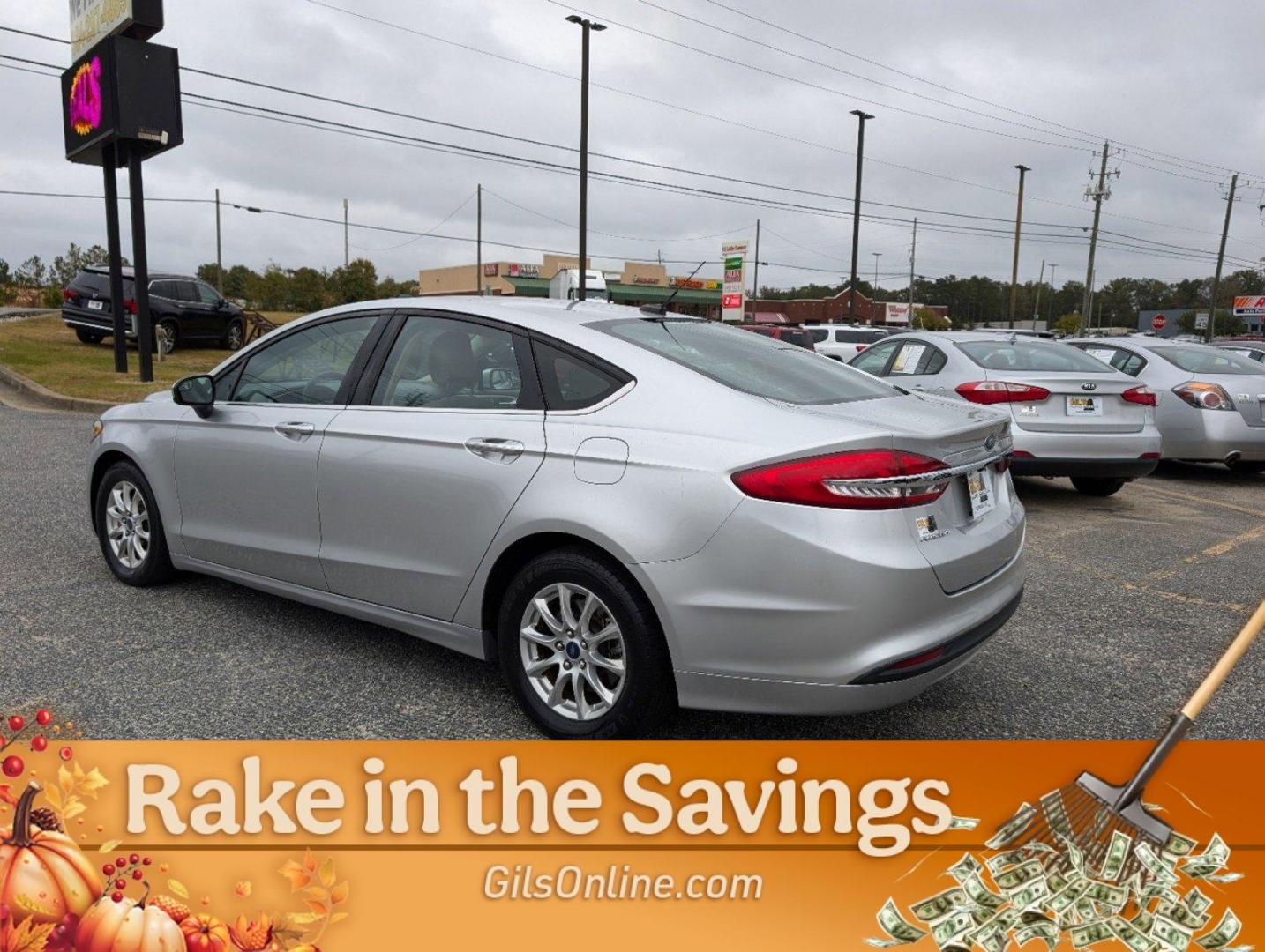 2017 Ford Fusion S (3FA6P0G73HR) with an Regular Unleaded I-4 2.5 L/152 engine, 6-Speed Automatic w/OD transmission, located at 3959 U.S. 80 W, Phenix City, AL, 36870, (334) 297-4885, 32.469296, -85.135185 - 2017 Ford Fusion S - Photo#6