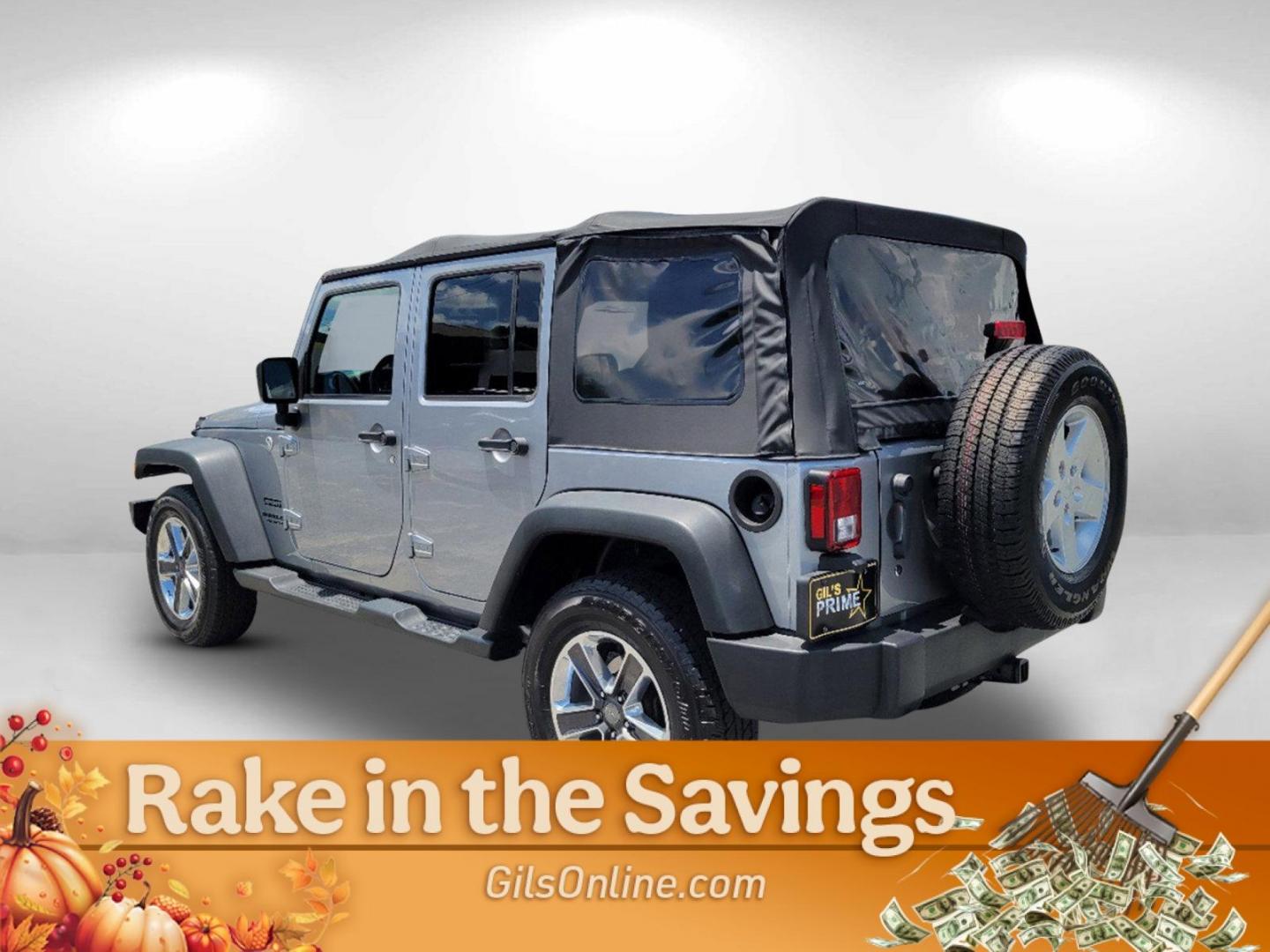 2015 Billet Silver Metallic Clearcoat /Black Jeep Wrangler Unlimited Sport (1C4HJWDG2FL) with an Regular Unleaded V-6 3.6 L/220 engine, 5-Speed Automatic w/OD transmission, located at 1430 Gateway Drive, Opelika, AL, 36801, (334) 239-0944, 32.637871, -85.409790 - 2015 Jeep Wrangler Unlimited Sport - Photo#6