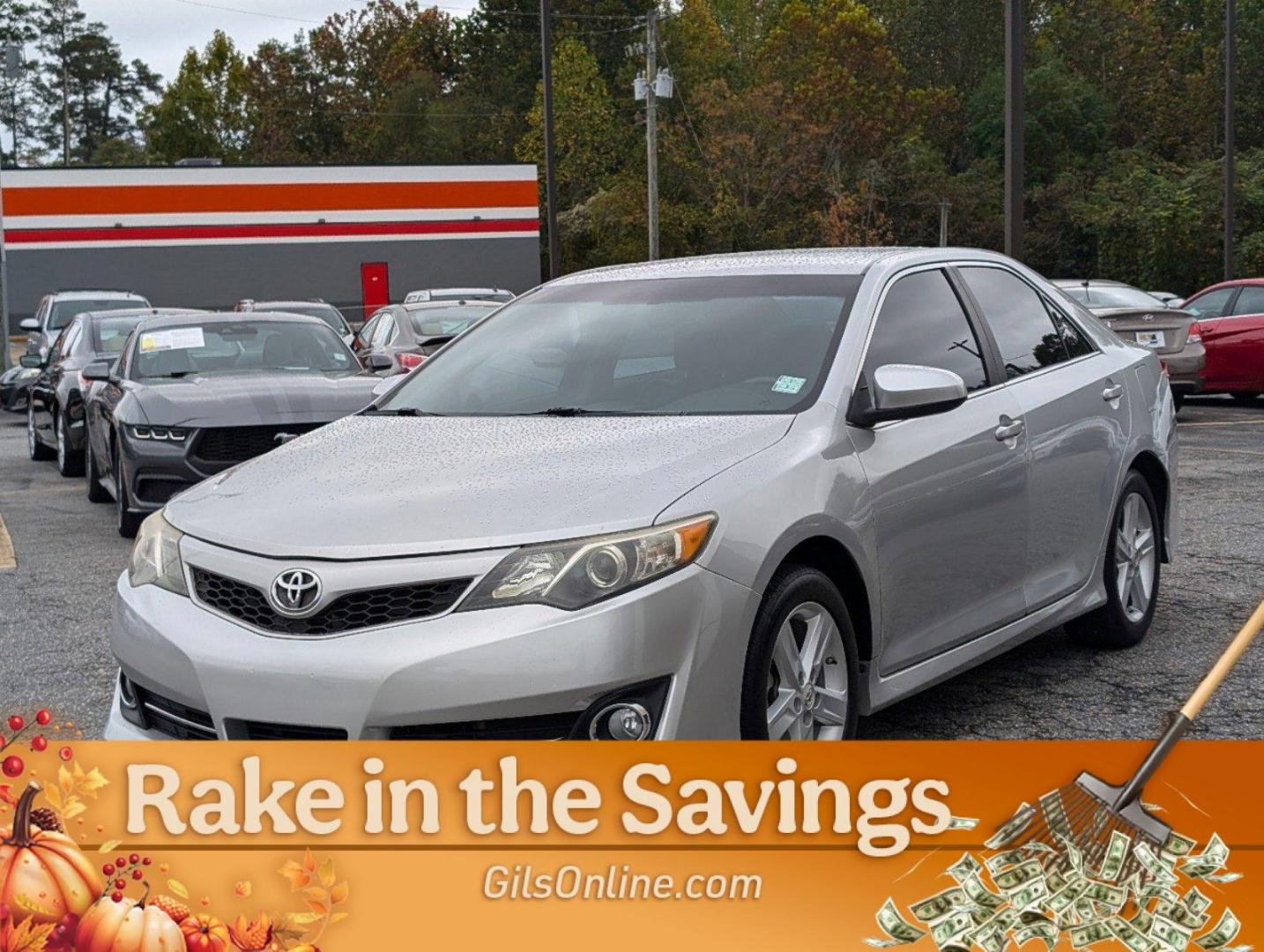 2013 Toyota Camry SE (4T1BF1FK3DU) with an Gas I4 2.5L/152 engine, 6-Speed Automatic w/Manual Shift transmission, located at 804 22nd Ave, Phenix City, AL, 36870, (334) 297-1860, 32.484749, -85.024475 - 2013 Toyota Camry SE - Photo#0