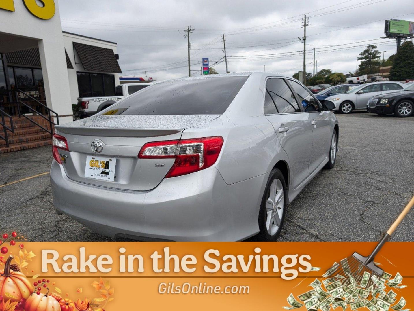 2013 Toyota Camry SE (4T1BF1FK3DU) with an Gas I4 2.5L/152 engine, 6-Speed Automatic w/Manual Shift transmission, located at 804 22nd Ave, Phenix City, AL, 36870, (334) 297-1860, 32.484749, -85.024475 - 2013 Toyota Camry SE - Photo#15