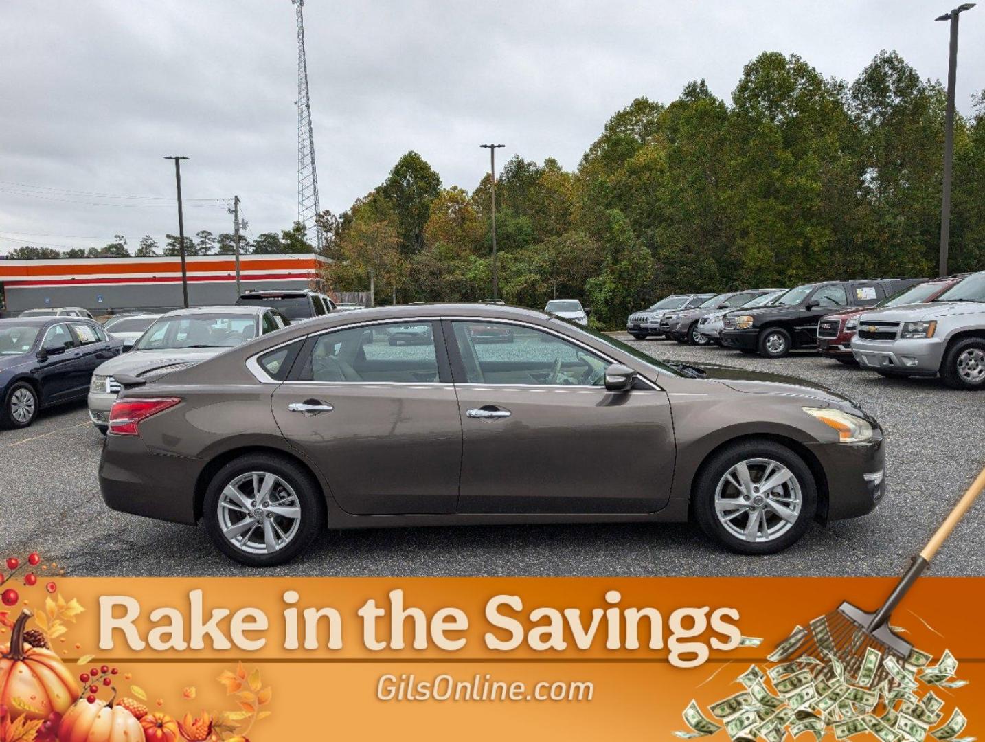 2013 /Beige Nissan Altima 2.5 SL (1N4AL3APXDC) with an Gas I4 2.5L/152 engine, 1-Speed Continuously Variable Ratio transmission, located at 3959 U.S. 80 W, Phenix City, AL, 36870, (334) 297-4885, 32.469296, -85.135185 - 2013 Nissan Altima 2.5 SL - Photo#3