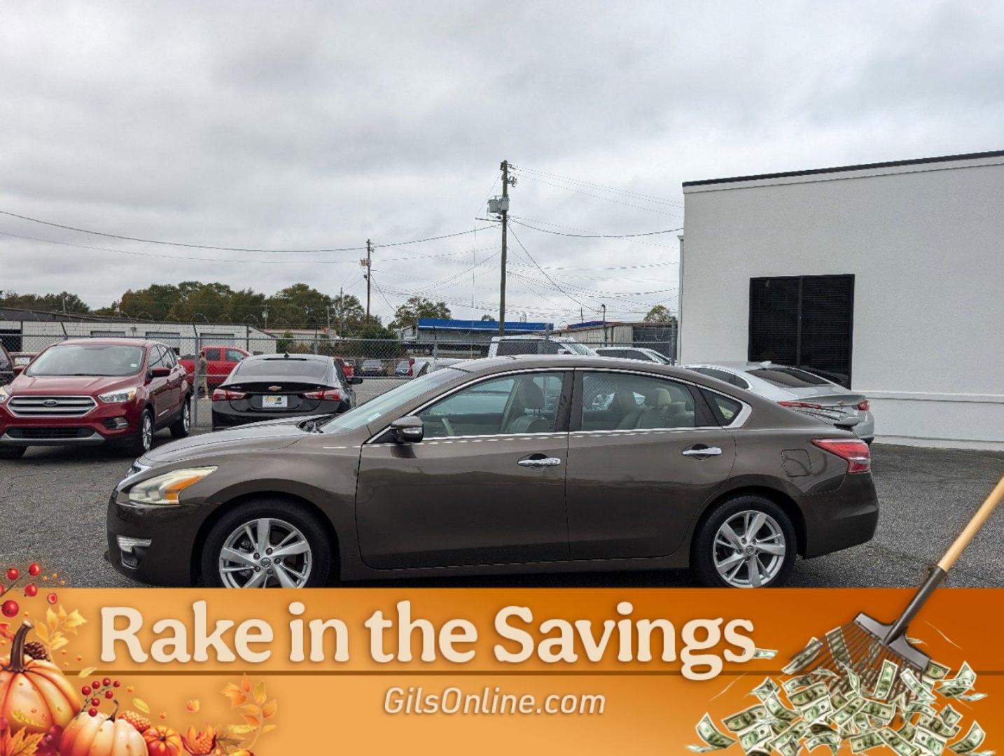 2013 /Beige Nissan Altima 2.5 SL (1N4AL3APXDC) with an Gas I4 2.5L/152 engine, 1-Speed Continuously Variable Ratio transmission, located at 3959 U.S. 80 W, Phenix City, AL, 36870, (334) 297-4885, 32.469296, -85.135185 - 2013 Nissan Altima 2.5 SL - Photo#7