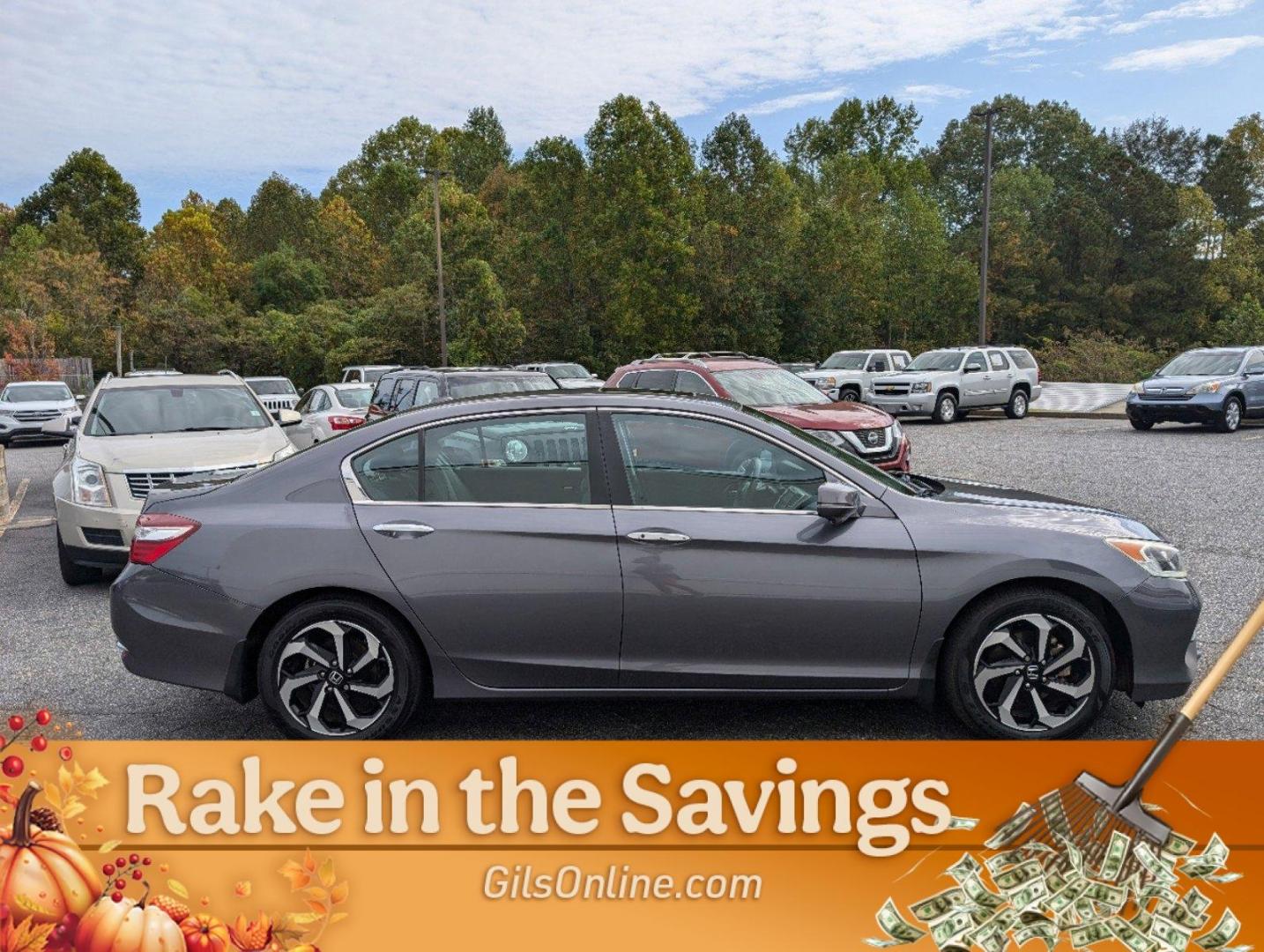 2017 Honda Accord Sedan EX (1HGCR2F78HA) with an Regular Unleaded I-4 2.4 L/144 engine, 1-Speed CVT w/OD transmission, located at 1430 Gateway Drive, Opelika, AL, 36801, (334) 239-0944, 32.637871, -85.409790 - 2017 Honda Accord Sedan EX - Photo#6