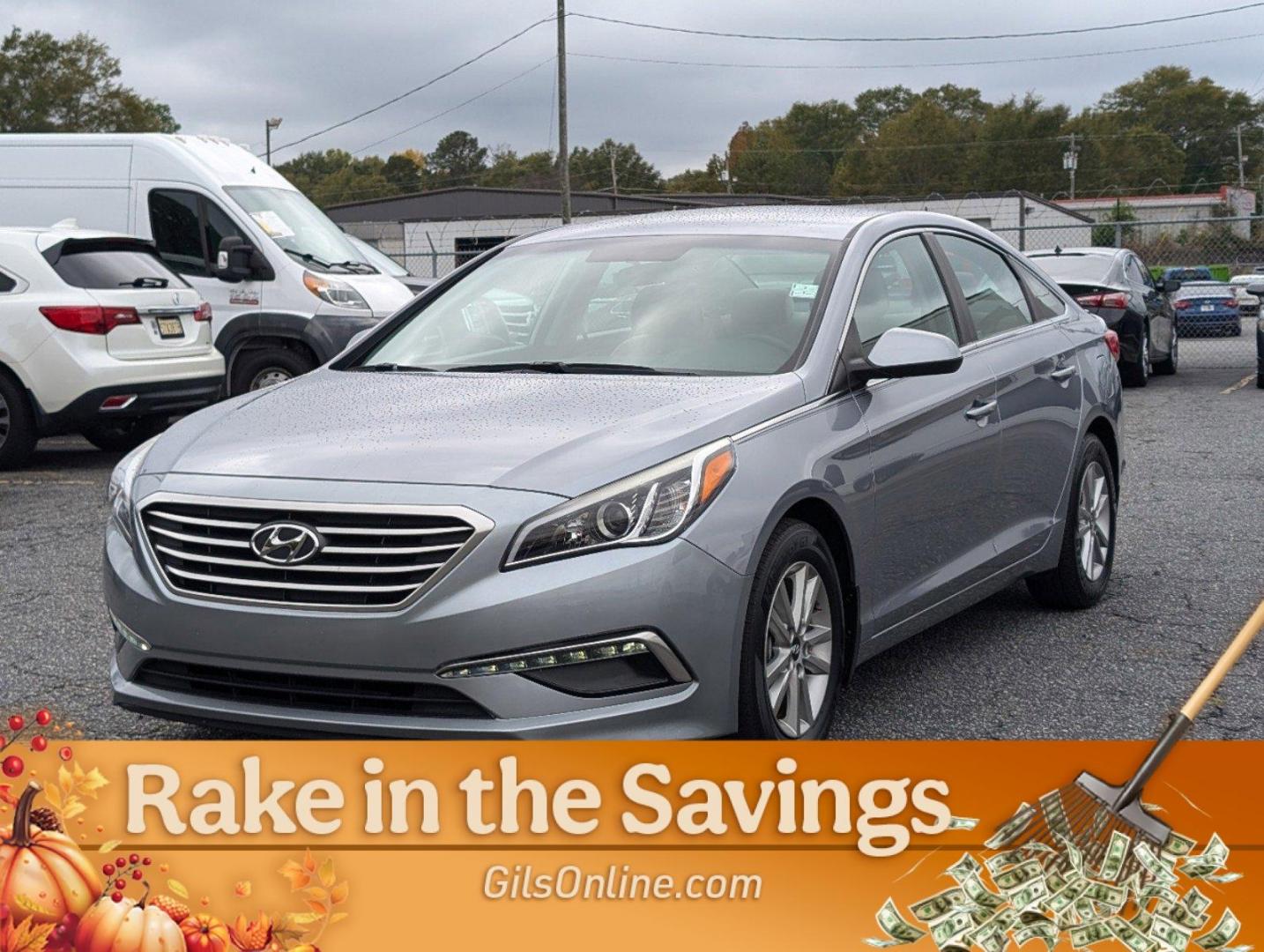 2015 /Gray Hyundai Sonata 2.4L SE (5NPE24AF1FH) with an Regular Unleaded I-4 2.4 L/144 engine, 6-Speed Automatic w/OD transmission, located at 7000 Northlake Connector, Columbus, GA, 31904, (706) 987-8085, 32.524975, -84.978134 - 2015 Hyundai Sonata 2.4L SE - Photo#1