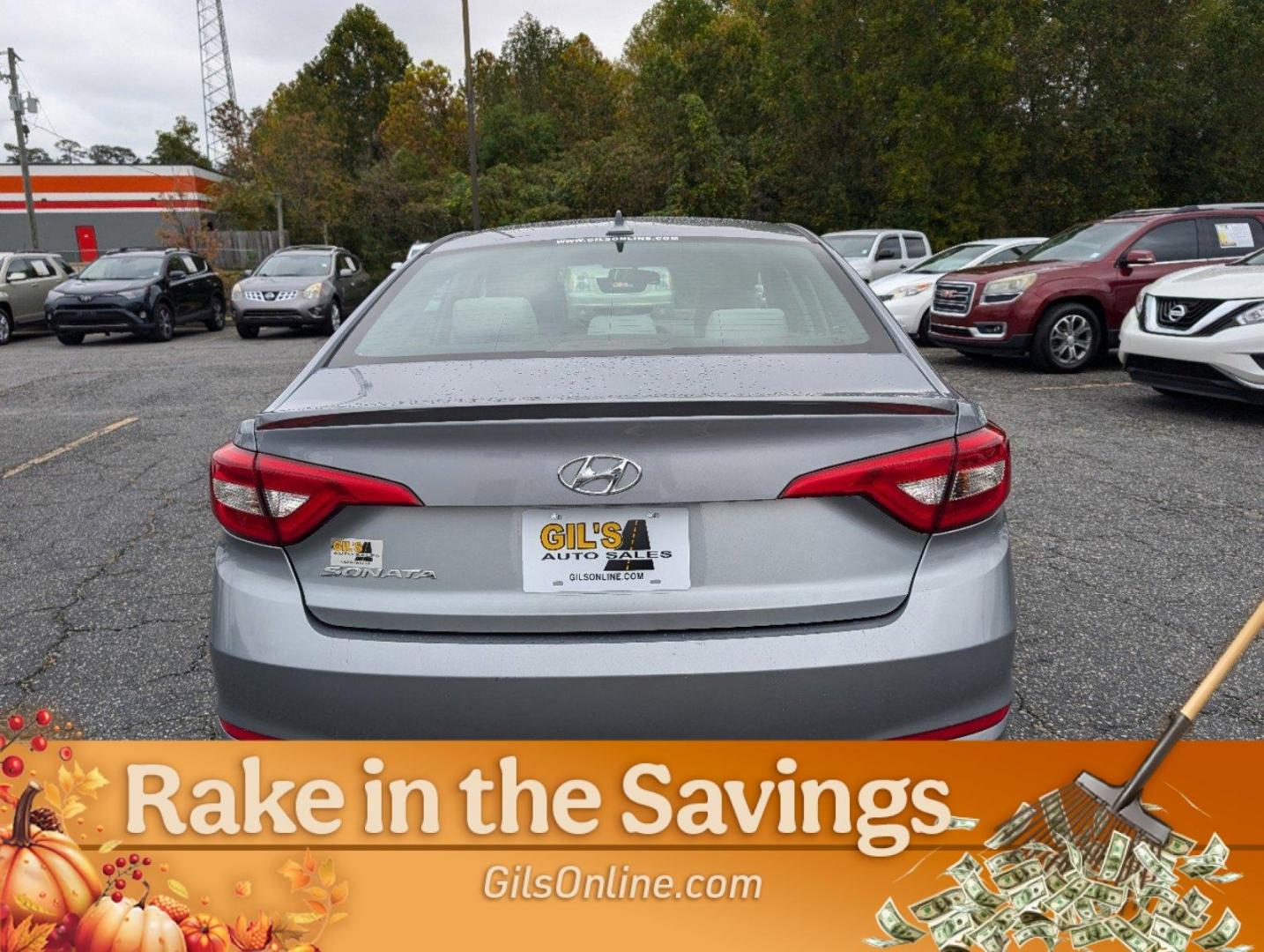 2015 /Gray Hyundai Sonata 2.4L SE (5NPE24AF1FH) with an Regular Unleaded I-4 2.4 L/144 engine, 6-Speed Automatic w/OD transmission, located at 7000 Northlake Connector, Columbus, GA, 31904, (706) 987-8085, 32.524975, -84.978134 - 2015 Hyundai Sonata 2.4L SE - Photo#16