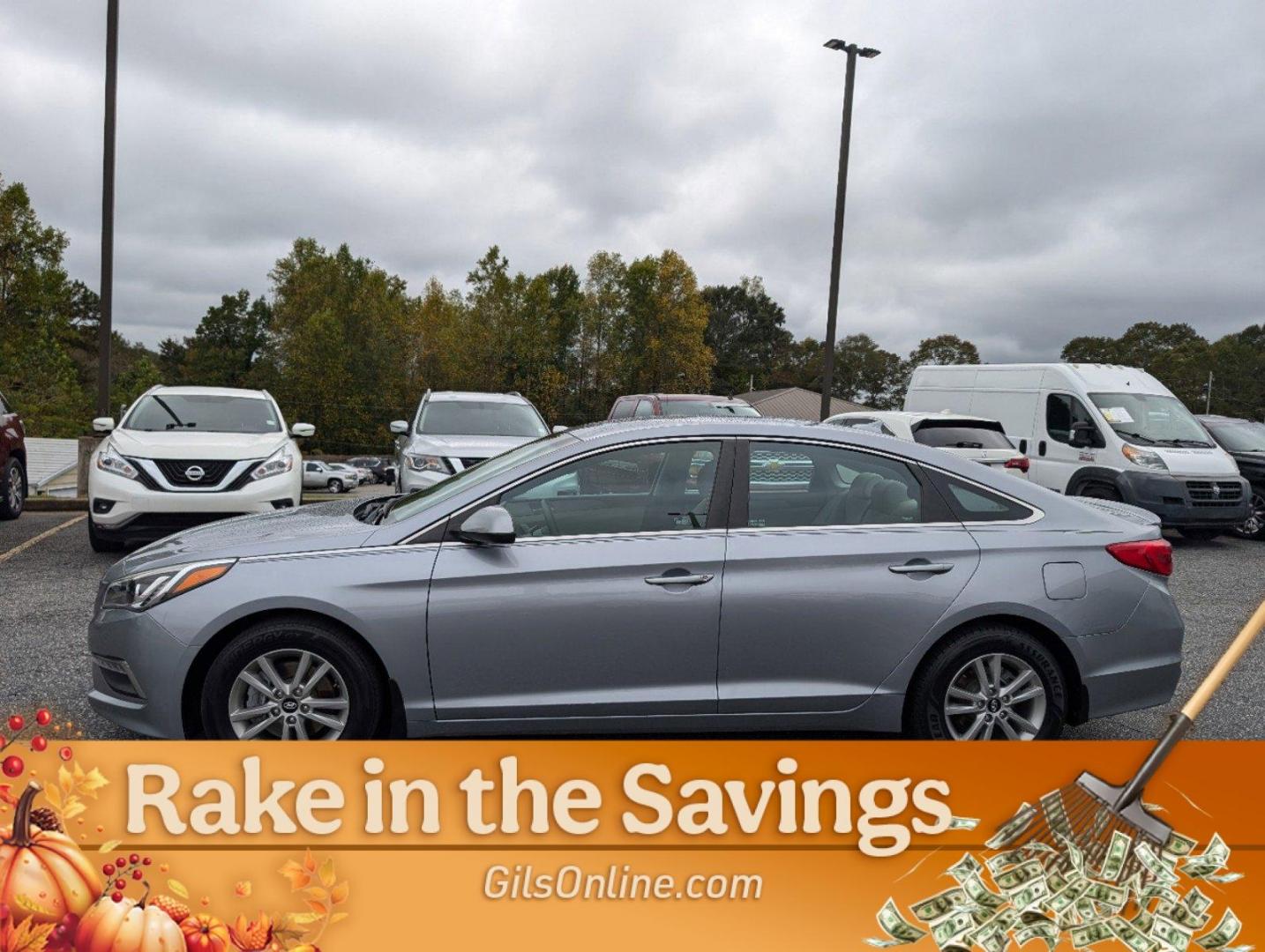 2015 /Gray Hyundai Sonata 2.4L SE (5NPE24AF1FH) with an Regular Unleaded I-4 2.4 L/144 engine, 6-Speed Automatic w/OD transmission, located at 7000 Northlake Connector, Columbus, GA, 31904, (706) 987-8085, 32.524975, -84.978134 - 2015 Hyundai Sonata 2.4L SE - Photo#23