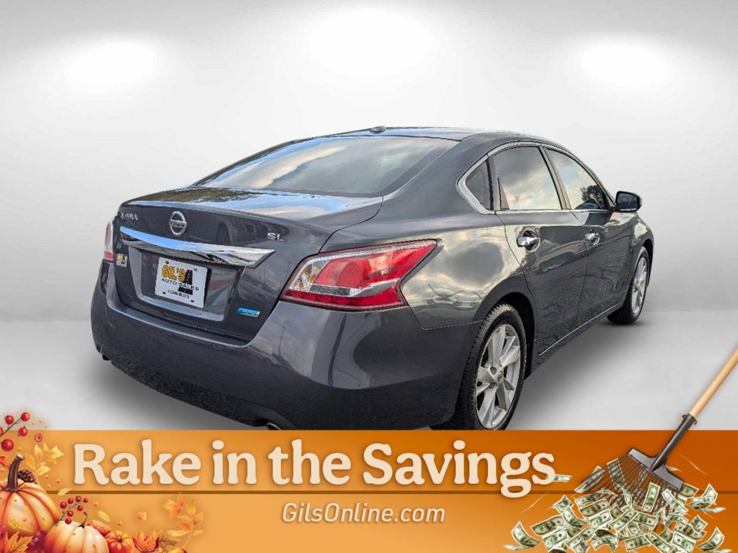 2013 /Charcoal Nissan Altima 2.5 SL (1N4AL3AP6DC) with an Gas I4 2.5L/152 engine, 1-Speed Continuously Variable Ratio transmission, located at 1430 Gateway Drive, Opelika, AL, 36801, (334) 239-0944, 32.637871, -85.409790 - 2013 Nissan Altima 2.5 SL - Photo#8