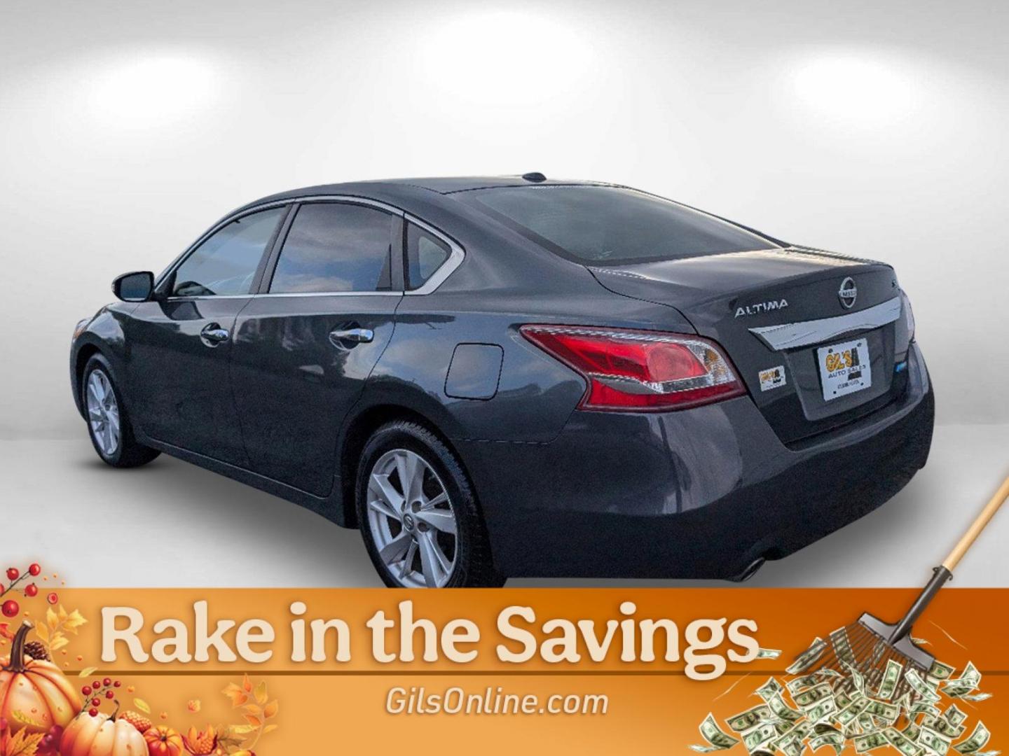 2013 /Charcoal Nissan Altima 2.5 SL (1N4AL3AP6DC) with an Gas I4 2.5L/152 engine, 1-Speed Continuously Variable Ratio transmission, located at 1430 Gateway Drive, Opelika, AL, 36801, (334) 239-0944, 32.637871, -85.409790 - 2013 Nissan Altima 2.5 SL - Photo#13