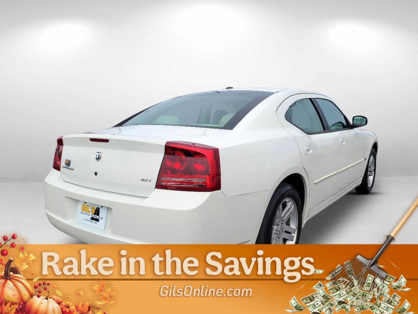 2006 White Dodge Charger (2B3KA43G46H) with an Gas V6 3.5L/215 engine, 5-Speed Automatic transmission, located at 3959 U.S. 80 W, Phenix City, AL, 36870, (334) 297-4885, 32.469296, -85.135185 - 2006 Dodge Charger - Photo#12