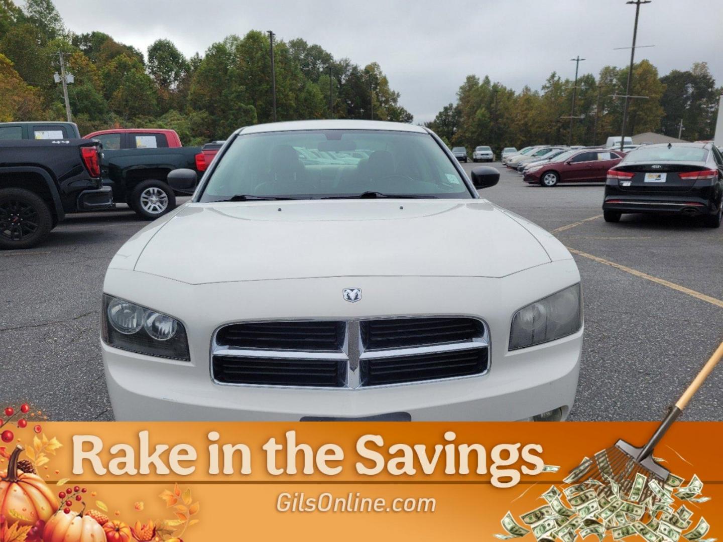 2006 White Dodge Charger (2B3KA43G46H) with an Gas V6 3.5L/215 engine, 5-Speed Automatic transmission, located at 3959 U.S. 80 W, Phenix City, AL, 36870, (334) 297-4885, 32.469296, -85.135185 - 2006 Dodge Charger - Photo#4