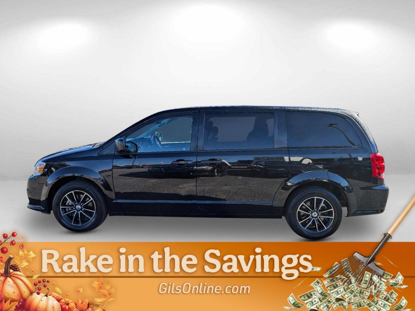 2019 /Black/Light Graystone Dodge Grand Caravan SE (2C4RDGBG0KR) with an Regular Unleaded V-6 3.6 L/220 engine, 6-Speed Multi-Speed Automatic w/OD transmission, located at 3959 U.S. 80 W, Phenix City, AL, 36870, (334) 297-4885, 32.469296, -85.135185 - 2019 Dodge Grand Caravan SE - Photo#7