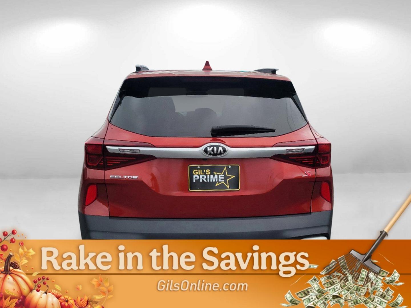 2021 Mars Orange /Black Kia Seltos S (KNDEU2AA8M7) with an Regular Unleaded I-4 2.0 L/122 engine, 1-Speed CVT w/OD transmission, located at 1430 Gateway Drive, Opelika, AL, 36801, (334) 239-0944, 32.637871, -85.409790 - 2021 Kia Seltos S - Photo#5