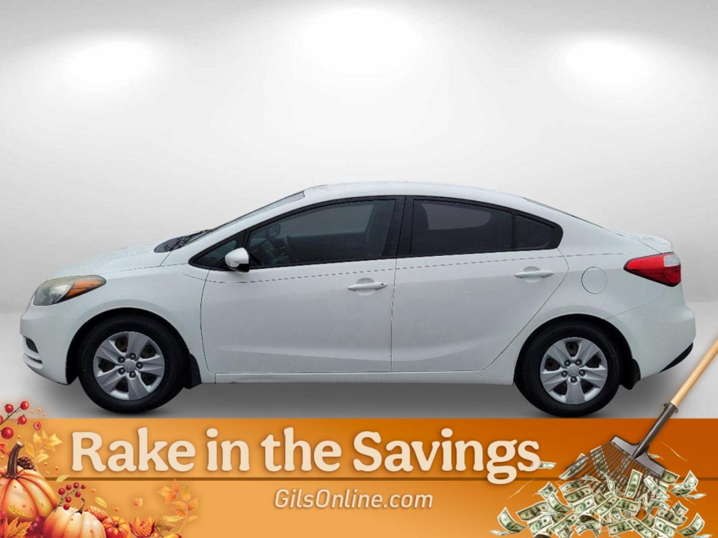 2016 Clear White /Black Kia Forte LX (KNAFK4A6XG5) with an Regular Unleaded I-4 1.8 L/110 engine, 6-Speed Automatic w/OD transmission, located at 1430 Gateway Drive, Opelika, AL, 36801, (334) 239-0944, 32.637871, -85.409790 - 2016 Kia Forte LX - Photo#7