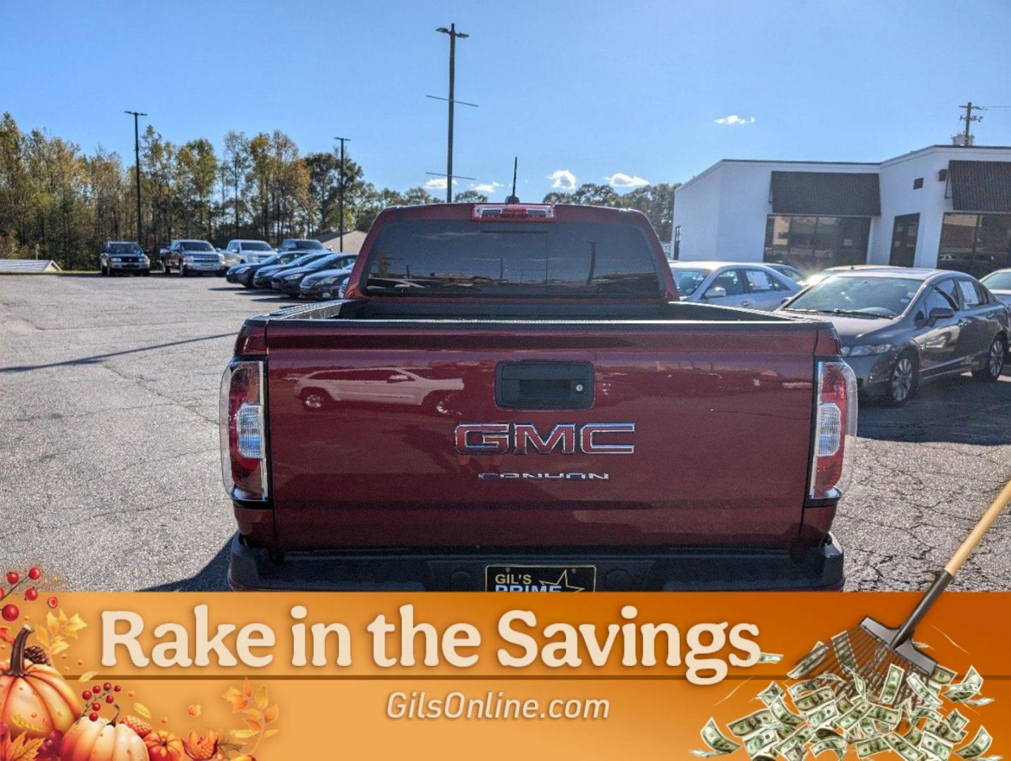 2022 /Jet Black GMC Canyon 2WD Elevation (1GTG5CEAXN1) with an Gas I4 2.5L/150 engine, 6-Speed Automatic transmission, located at 3959 U.S. 80 W, Phenix City, AL, 36870, (334) 297-4885, 32.469296, -85.135185 - 2022 GMC Canyon 2WD Elevation - Photo#5