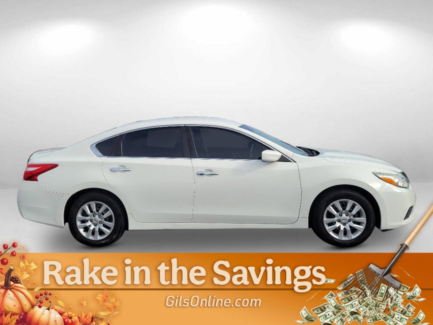 2016 White Nissan Altima 2.5 (1N4AL3AP4GC) with an Regular Unleaded I-4 2.5 L/152 engine, 1-Speed CVT w/OD transmission, located at 521 Old Farm Lane Rd, Prattville, AL, 36066, (334) 325-1505, 32.482460, -86.416367 - 2016 Nissan Altima 2.5 - Photo#3