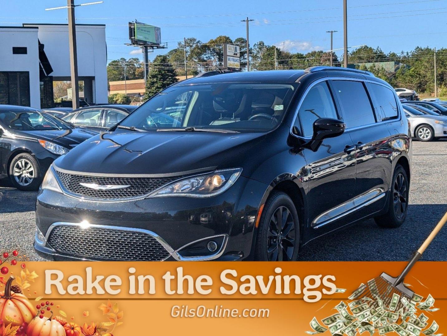 2018 /Black/Alloy Chrysler Pacifica Touring L (2C4RC1BG2JR) with an Regular Unleaded V-6 3.6 L/220 engine, 9-Speed Automatic w/OD transmission, located at 3959 U.S. 80 W, Phenix City, AL, 36870, (334) 297-4885, 32.469296, -85.135185 - 2018 Chrysler Pacifica Touring L - Photo#0