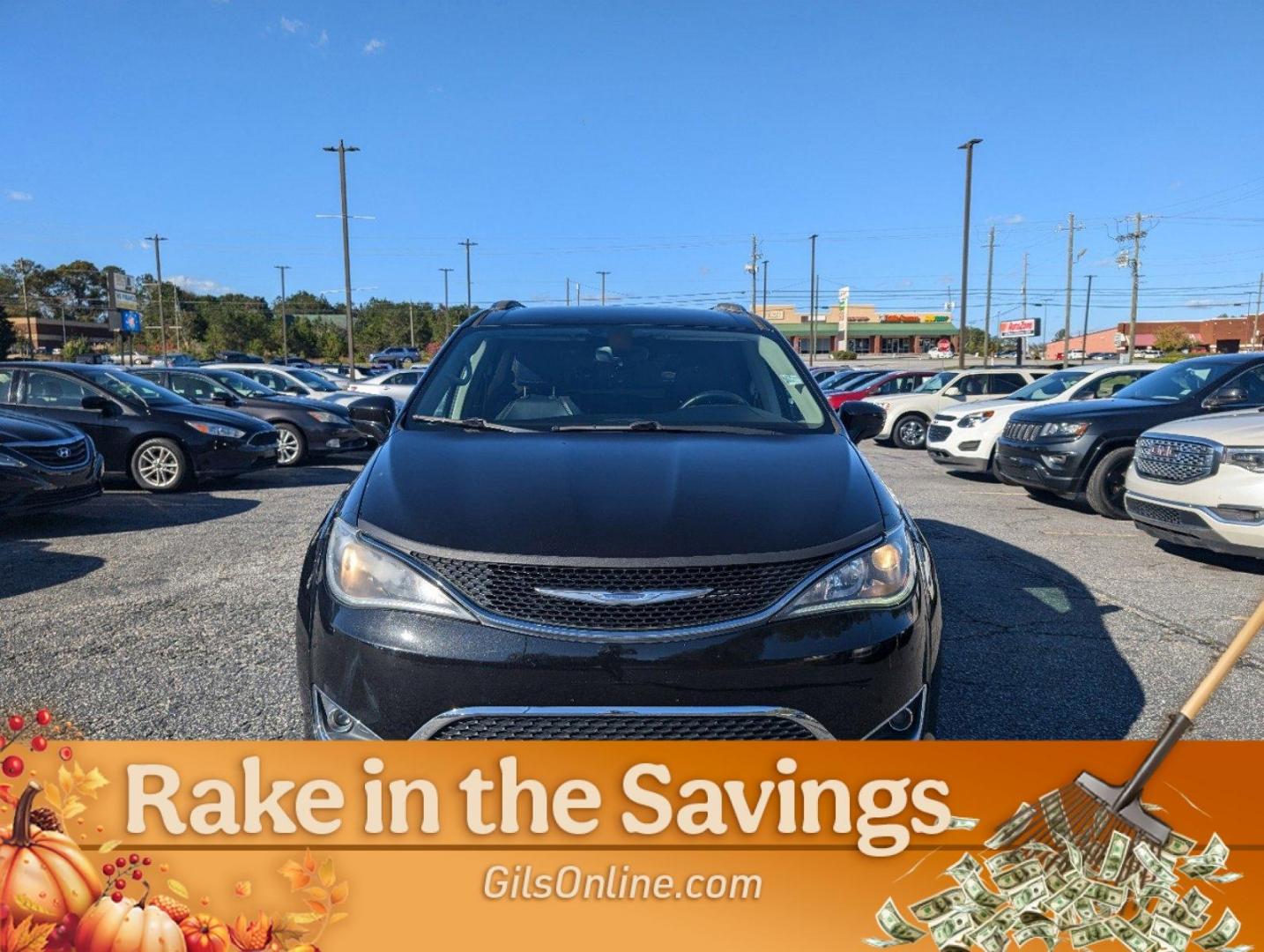 2018 /Black/Alloy Chrysler Pacifica Touring L (2C4RC1BG2JR) with an Regular Unleaded V-6 3.6 L/220 engine, 9-Speed Automatic w/OD transmission, located at 3959 U.S. 80 W, Phenix City, AL, 36870, (334) 297-4885, 32.469296, -85.135185 - 2018 Chrysler Pacifica Touring L - Photo#1