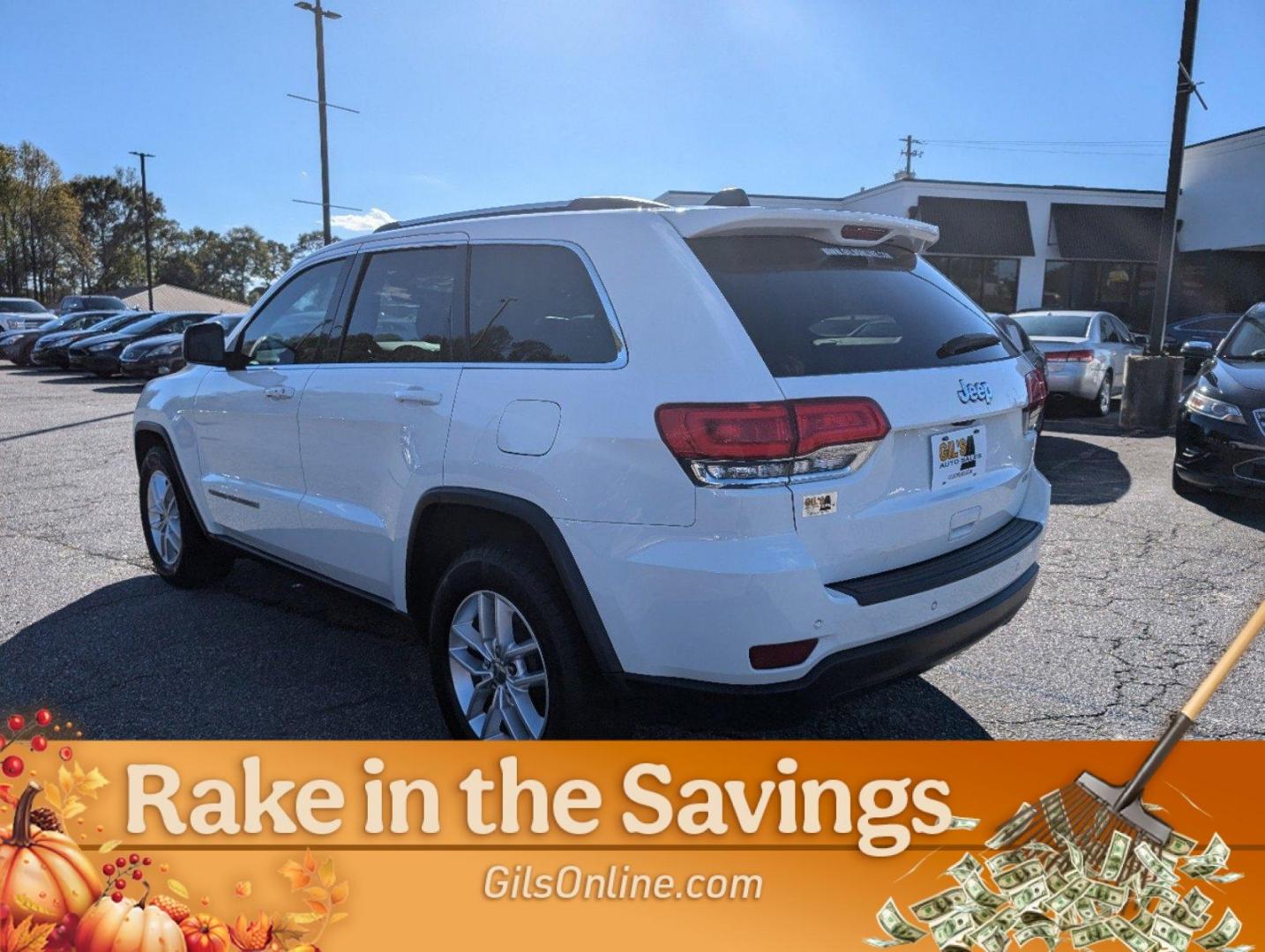 2017 /Black Jeep Grand Cherokee Laredo (1C4RJEAG2HC) with an Regular Unleaded V-6 3.6 L/220 engine, 8-Speed Automatic w/OD transmission, located at 3959 U.S. 80 W, Phenix City, AL, 36870, (334) 297-4885, 32.469296, -85.135185 - 2017 Jeep Grand Cherokee Laredo - Photo#6