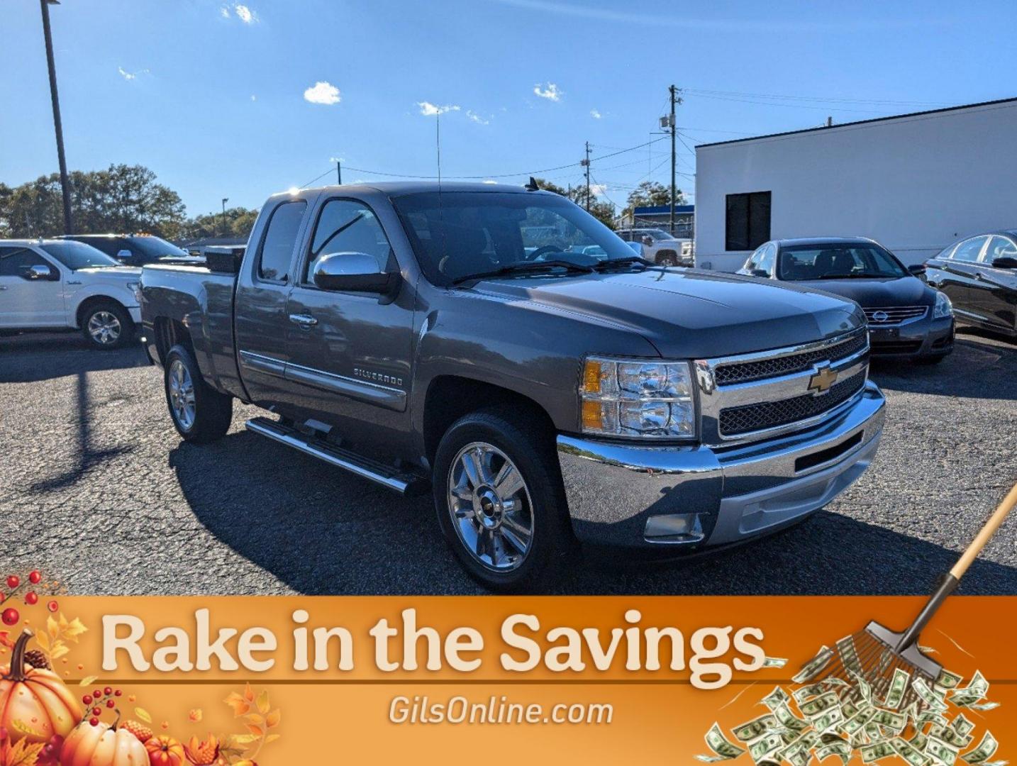 2012 /Ebony Chevrolet Silverado 1500 LT (1GCRCSE08CZ) with an Gas/Ethanol V8 5.3L/323 engine, 6-Speed Automatic transmission, located at 3959 U.S. 80 W, Phenix City, AL, 36870, (334) 297-4885, 32.469296, -85.135185 - 2012 Chevrolet Silverado 1500 LT - Photo#2