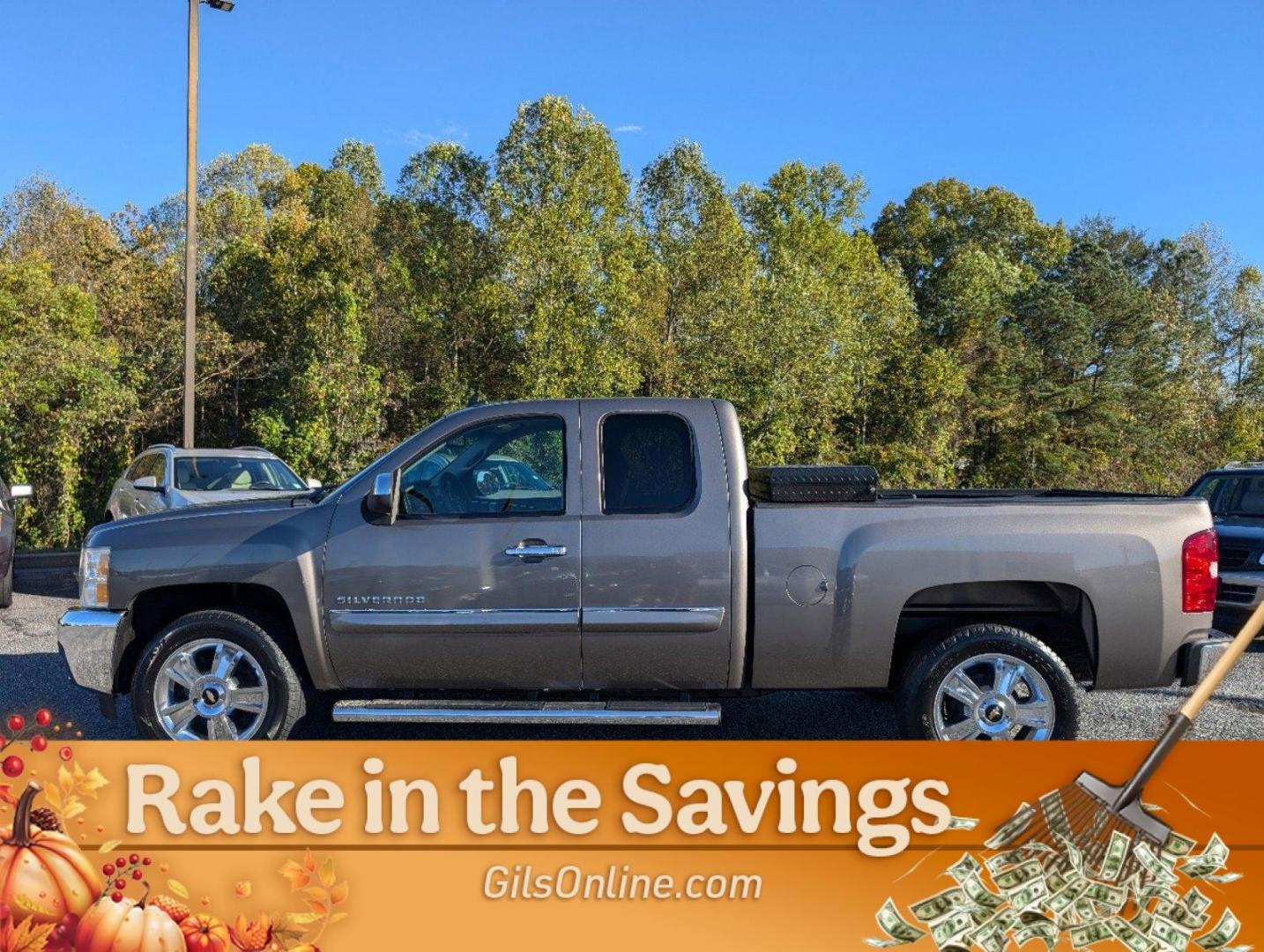 2012 /Ebony Chevrolet Silverado 1500 LT (1GCRCSE08CZ) with an Gas/Ethanol V8 5.3L/323 engine, 6-Speed Automatic transmission, located at 3959 U.S. 80 W, Phenix City, AL, 36870, (334) 297-4885, 32.469296, -85.135185 - 2012 Chevrolet Silverado 1500 LT - Photo#7