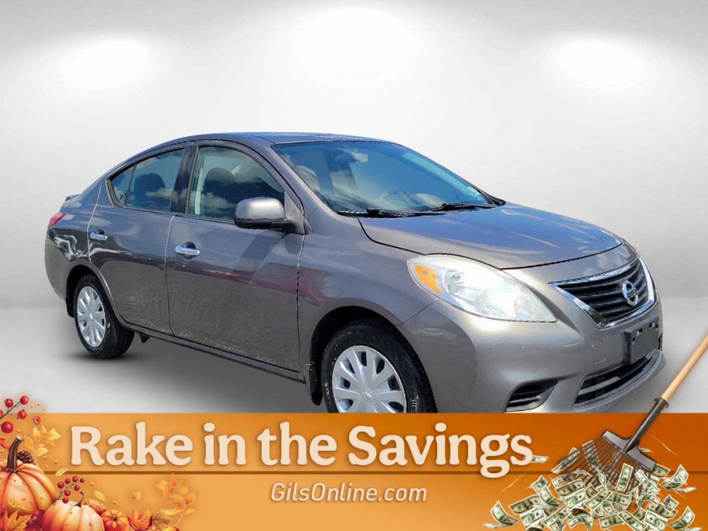 2014 Titanium /Charcoal Nissan Versa SV (3N1CN7AP4EL) with an Regular Unleaded I-4 1.6 L/98 engine, 1-Speed CVT w/OD transmission, located at 521 Old Farm Lane Rd, Prattville, AL, 36066, (334) 325-1505, 32.482460, -86.416367 - 2014 Nissan Versa SV - Photo#5