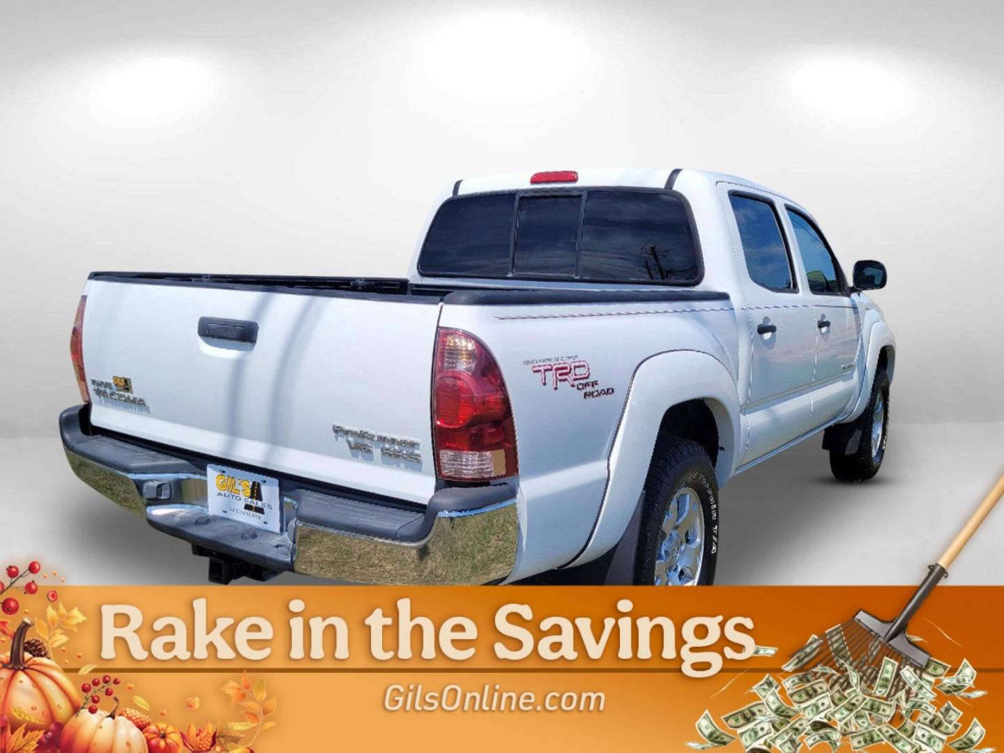 2006 White Toyota Tacoma PreRunner (3TMJU62N56M) with an Gas V6 4.0L/241 engine, 5-Speed Automatic w/OD transmission, located at 804 22nd Ave, Phenix City, AL, 36870, (334) 297-1860, 32.484749, -85.024475 - 2006 Toyota Tacoma PreRunner - Photo#4