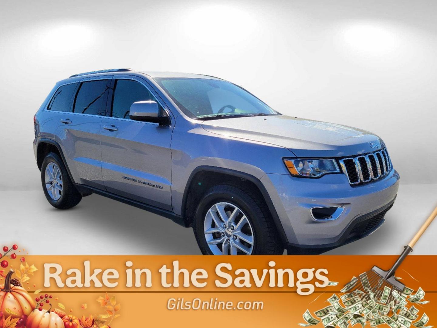 2017 Billet Silver Metallic Clearcoat /Black Jeep Grand Cherokee Laredo (1C4RJEAG7HC) with an Regular Unleaded V-6 3.6 L/220 engine, 8-Speed Automatic w/OD transmission, located at 1430 Gateway Drive, Opelika, AL, 36801, (334) 239-0944, 32.637871, -85.409790 - 2017 Jeep Grand Cherokee Laredo - Photo#4