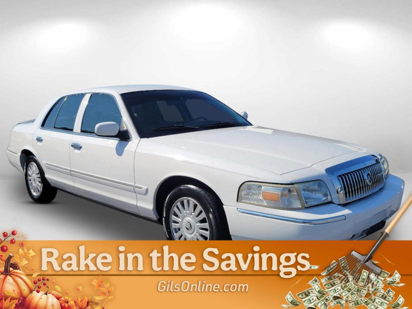 2007 White Mercury Grand Marquis LS (2MEFM75V17X) with an Gas/Ethanol V8 4.6L/281 engine, 4-Speed Automatic w/OD transmission, located at 804 22nd Ave, Phenix City, AL, 36870, (334) 297-1860, 32.484749, -85.024475 - 2007 Mercury Grand Marquis LS - Photo#2