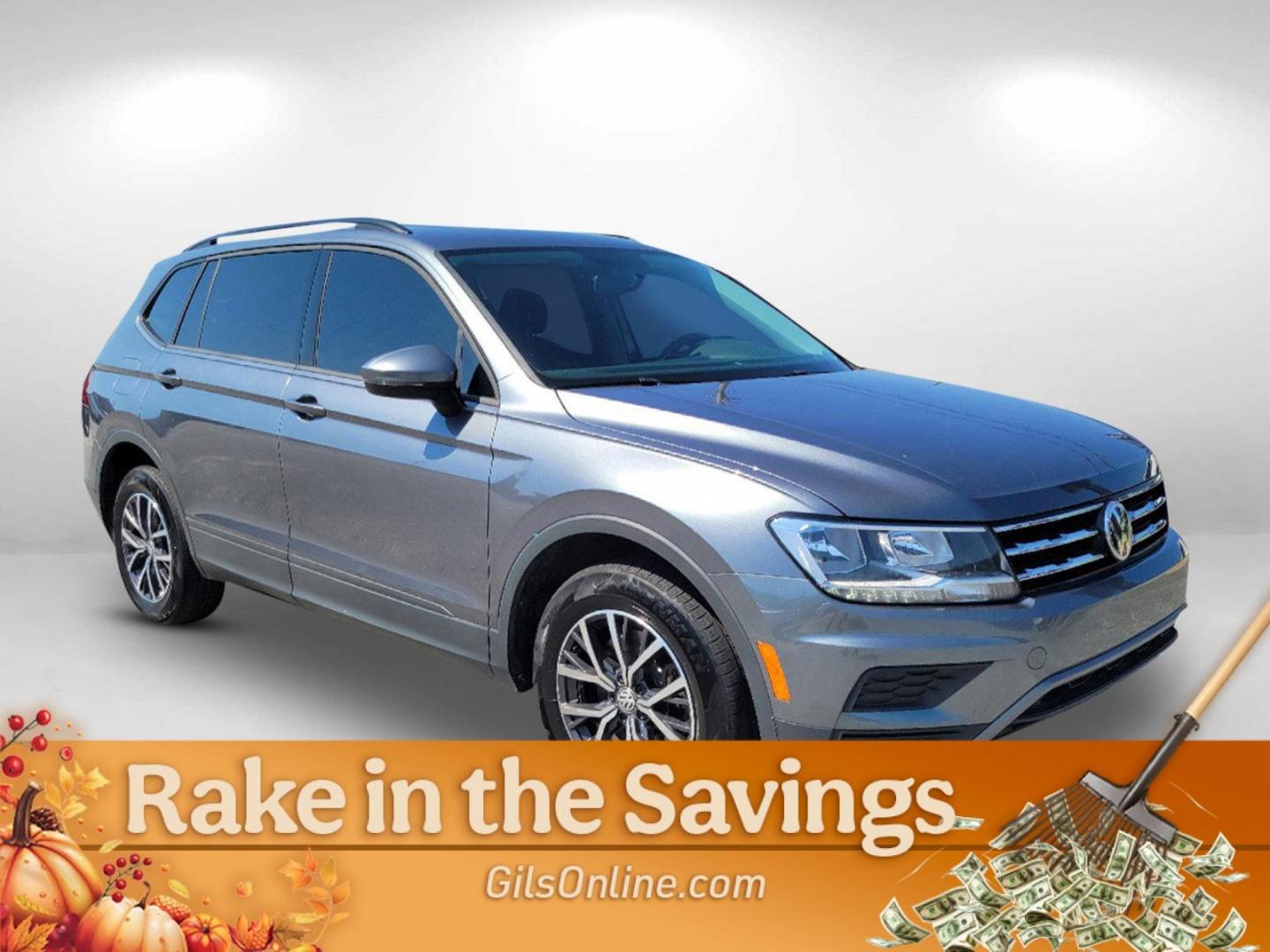 2021 Gray Volkswagen Tiguan S (3VV1B7AX7MM) with an Intercooled Turbo Regular Unleaded I-4 2.0 L/121 engine, 8-Speed Automatic w/OD transmission, located at 1430 Gateway Drive, Opelika, AL, 36801, (334) 239-0944, 32.637871, -85.409790 - 2021 Volkswagen Tiguan S - Photo#2