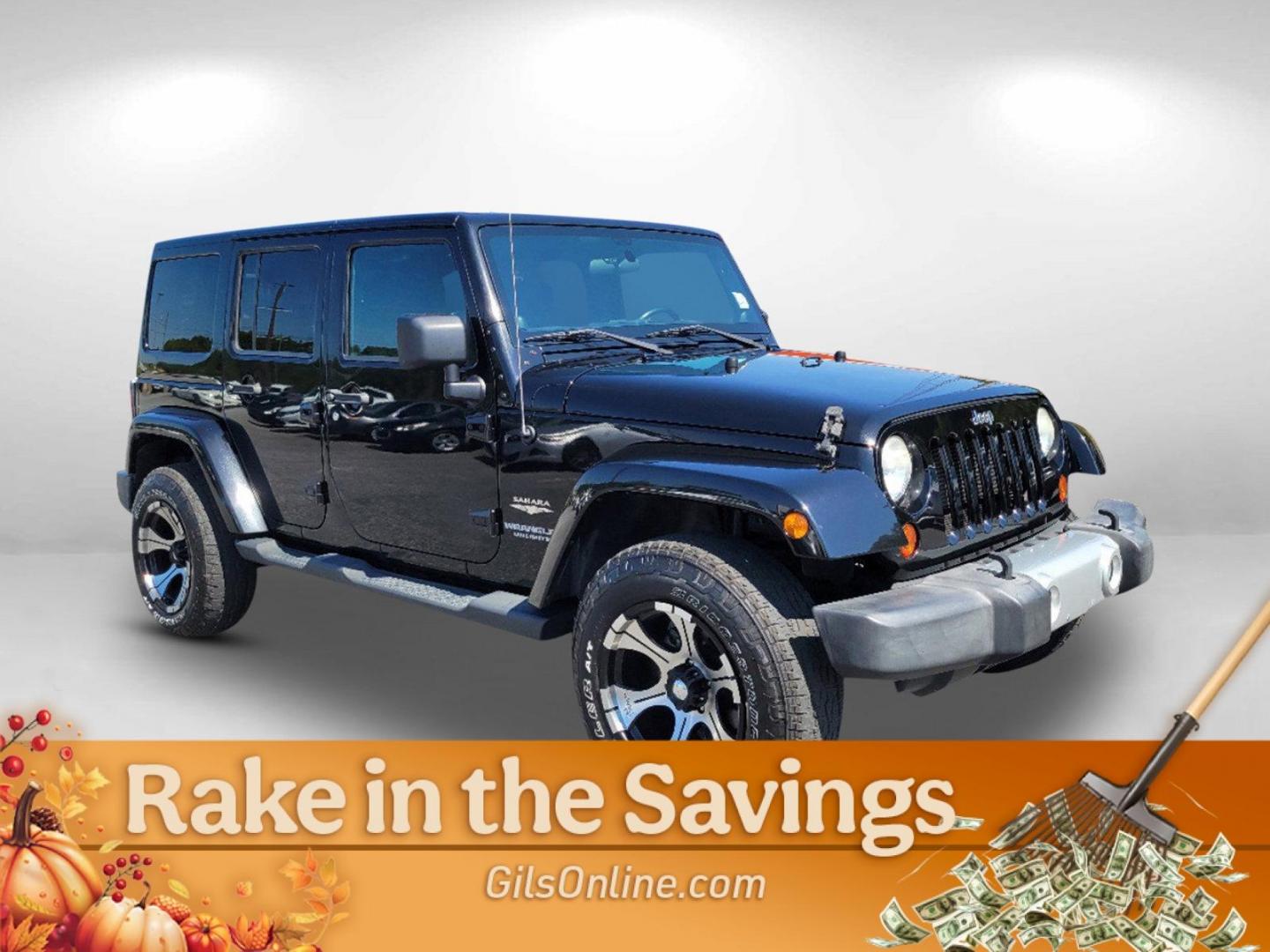 2012 Black /Black Interior Jeep Wrangler Unlimited Sahara (1C4BJWEG4CL) with an Gas V6 3.6L/220 engine, 5-Speed Automatic transmission, located at 1430 Gateway Drive, Opelika, AL, 36801, (334) 239-0944, 32.637871, -85.409790 - 2012 Jeep Wrangler Unlimited Sahara - Photo#2