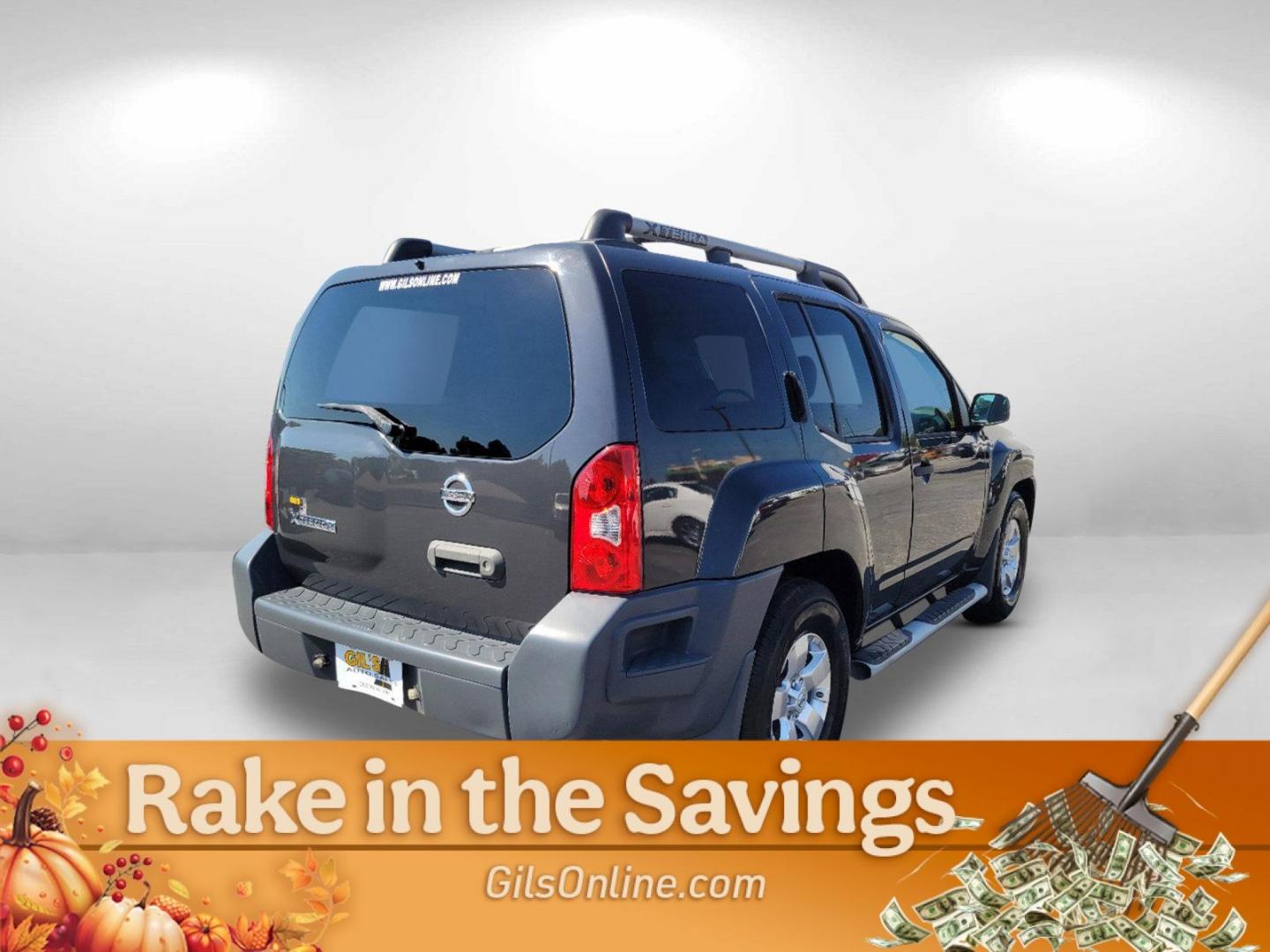 2010 Night Armor Pearl /Gray Nissan Xterra S (5N1AN0NU1AC) with an Gas V6 4.0L/ engine, 5-Speed Automatic w/OD transmission, located at 1430 Gateway Drive, Opelika, AL, 36801, (334) 239-0944, 32.637871, -85.409790 - 2010 Nissan Xterra S - Photo#9