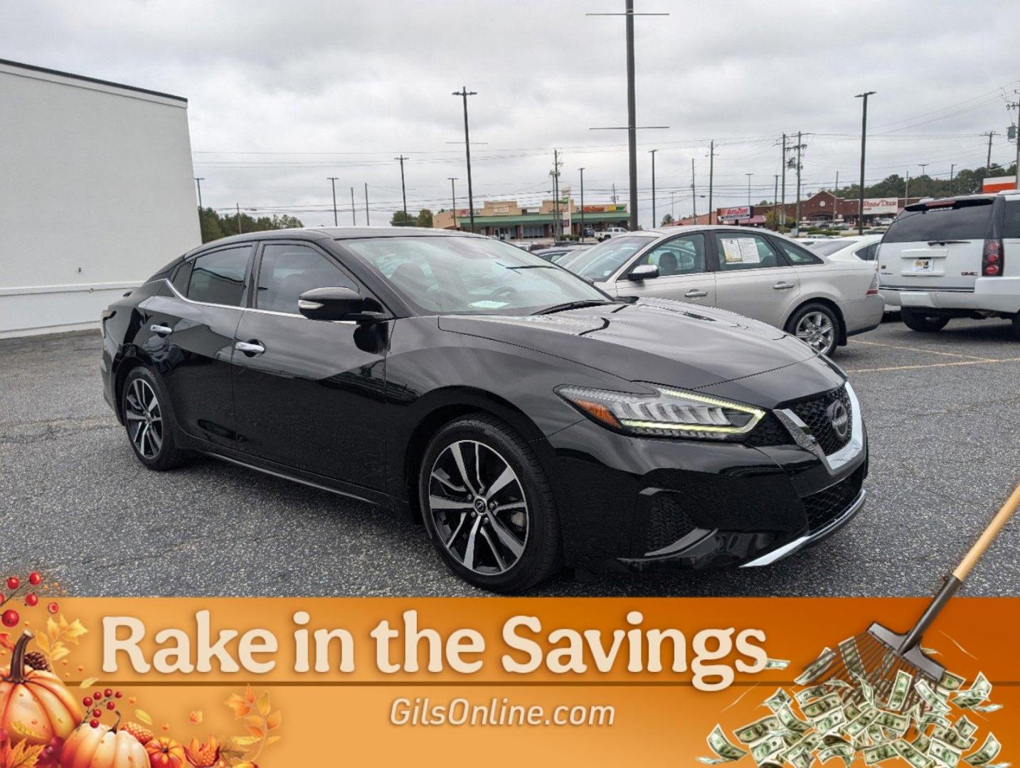 2023 Super Black /Cashmere Nissan Maxima SV (1N4AA6CV7PC) with an Premium Unleaded V-6 3.5 L/213 engine, 1-Speed CVT w/OD transmission, located at 7000 Northlake Connector, Columbus, GA, 31904, (706) 987-8085, 32.524975, -84.978134 - 2023 Nissan Maxima SV - Photo#3