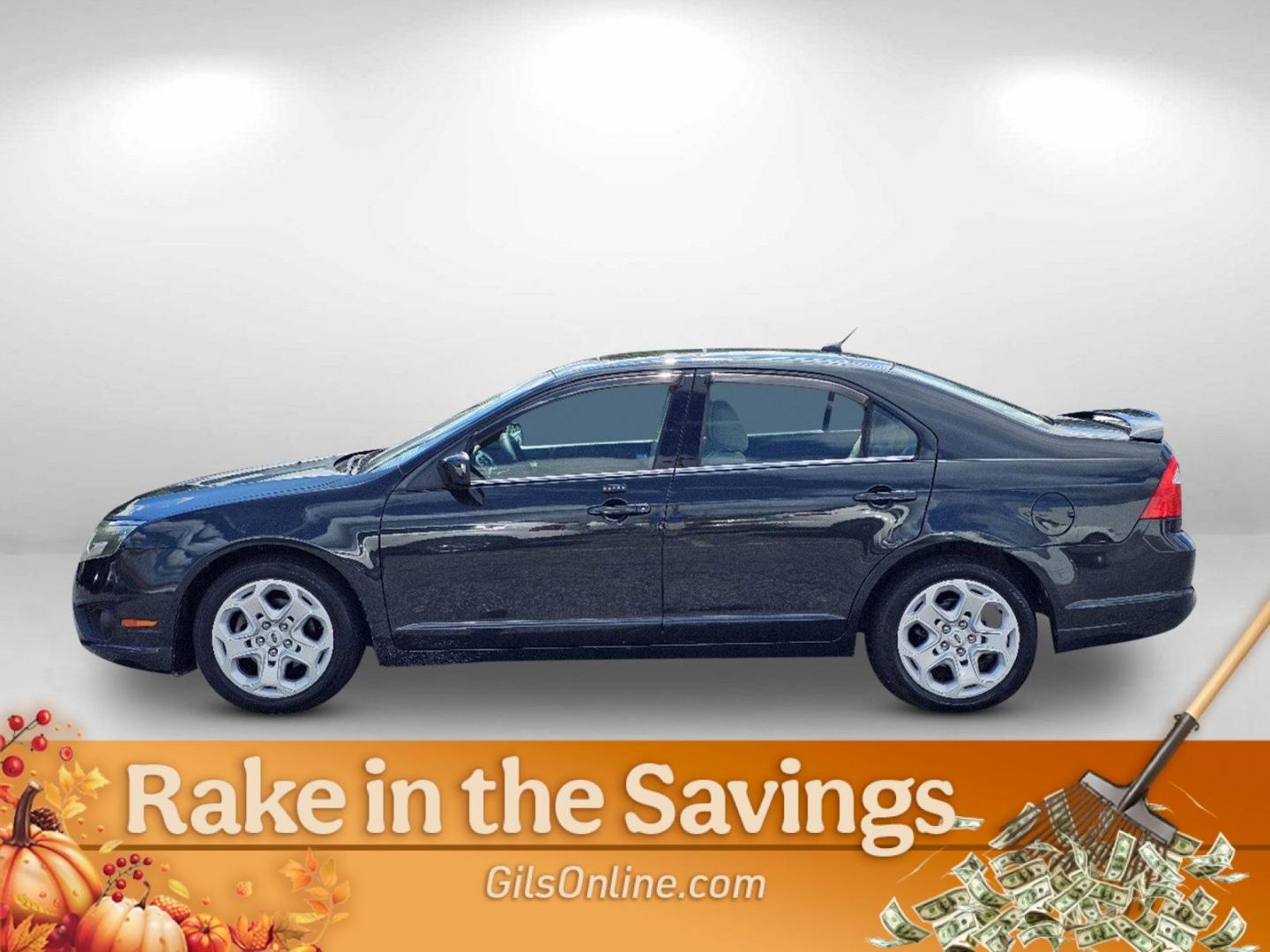 2010 Sterling Gray Metallic /Medium Light Stone Ford Fusion SE (3FAHP0HA4AR) with an Gas I4 2.5L/152 engine, located at 1430 Gateway Drive, Opelika, AL, 36801, (334) 239-0944, 32.637871, -85.409790 - 2010 Ford Fusion SE - Photo#7