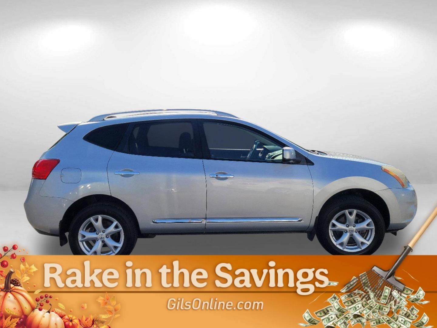 2011 Brilliant Silver /Gray Nissan Rogue SV (JN8AS5MV7BW) with an Gas I4 2.5L/152 engine, 1-Speed Continuously variable ratio transmission, located at 7000 Northlake Connector, Columbus, GA, 31904, (706) 987-8085, 32.524975, -84.978134 - 2011 Nissan Rogue SV - Photo#3