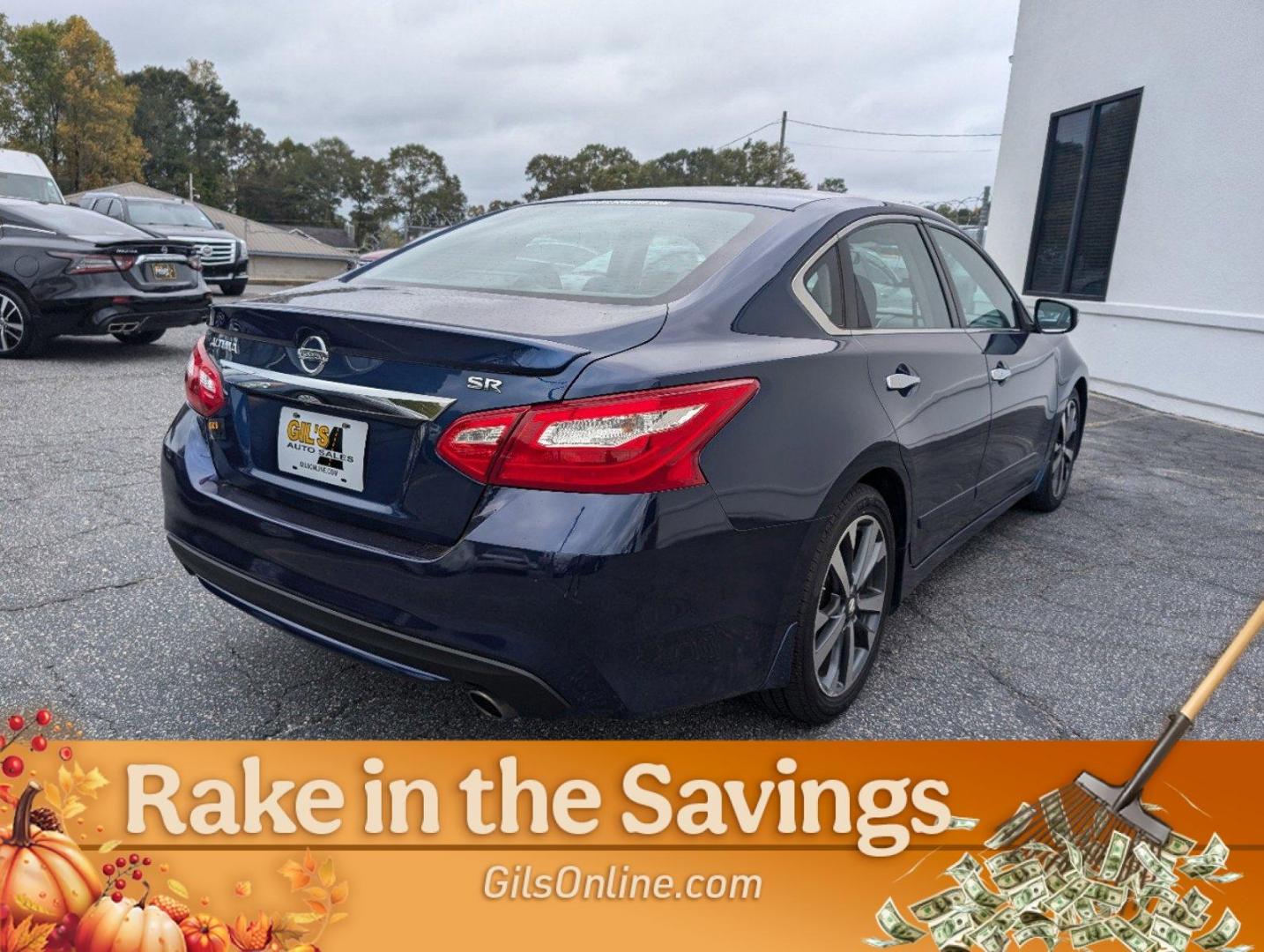 2016 Deep Blue Pearl /Charcoal Nissan Altima 2.5 SR (1N4AL3AP4GC) with an Regular Unleaded I-4 2.5 L/152 engine, 1-Speed CVT w/OD transmission, located at 804 22nd Ave, Phenix City, AL, 36870, (334) 297-1860, 32.484749, -85.024475 - 2016 Nissan Altima 2.5 SR - Photo#5