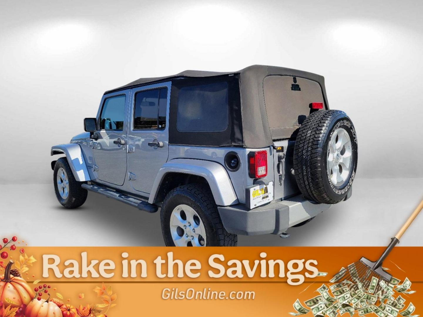 2013 Billet Silver Metallic /Black Interior Jeep Wrangler Unlimited Sahara (1C4BJWEGXDL) with an Gas V6 3.6L/220 engine, 5-Speed Automatic transmission, located at 5115 14th Ave., Columbus, GA, 31904, (706) 323-0345, 32.511494, -84.971046 - 2013 Jeep Wrangler Unlimited Sahara - Photo#6