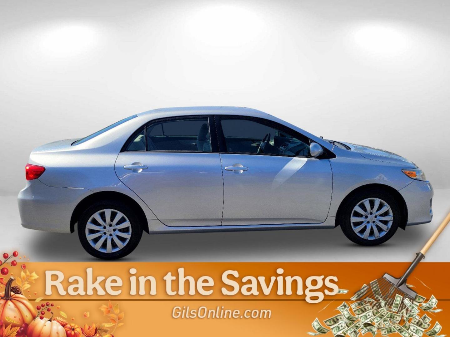 2012 Silver Toyota Corolla LE (JTDBU4EE8C9) with an Gas I4 1.8L/110 engine, 4-Speed Automatic transmission, located at 1430 Gateway Drive, Opelika, AL, 36801, (334) 239-0944, 32.637871, -85.409790 - 2012 Toyota Corolla LE - Photo#6