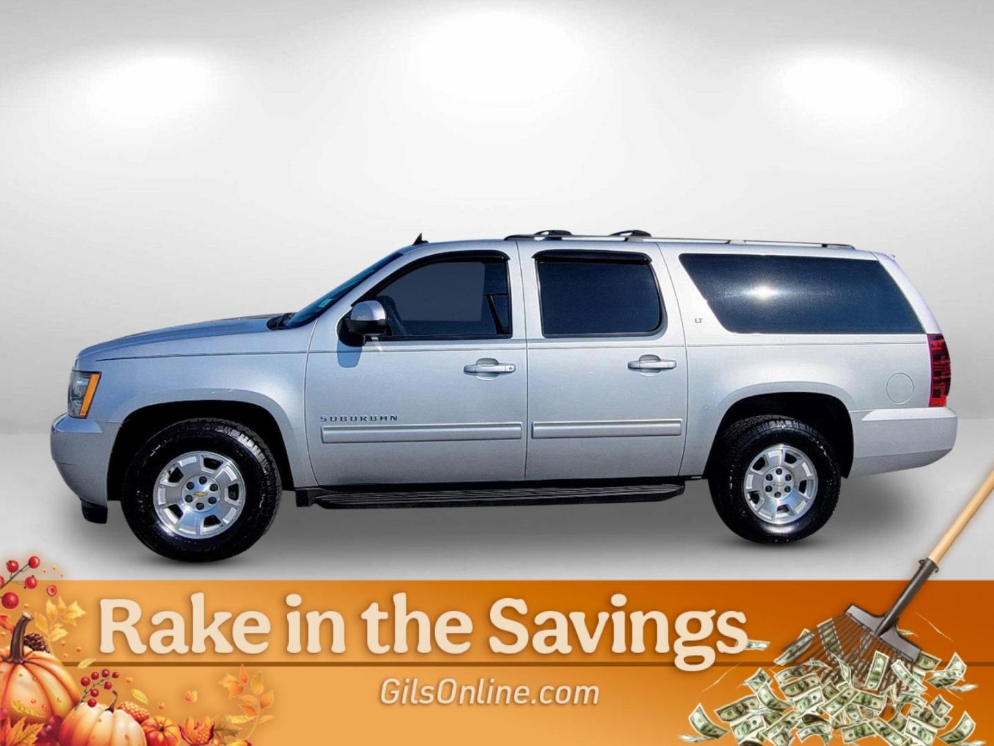 2012 Silver Ice Metallic /Light Titanium/Dark Titanium Chevrolet Suburban LT (1GNSCJE00CR) with an Gas/Ethanol V8 5.3L/323 engine, 6-Speed Automatic transmission, located at 3959 U.S. 80 W, Phenix City, AL, 36870, (334) 297-4885, 32.469296, -85.135185 - 2012 Chevrolet Suburban LT - Photo#15